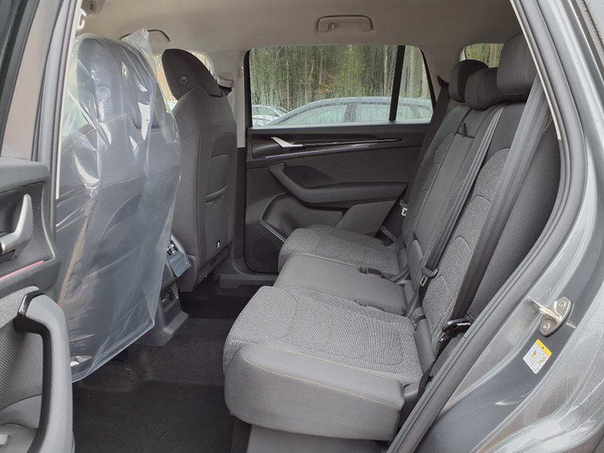 Skoda Kodiaq Selection 1.5 TSI mHEV 7-Gang DSG (2026) - Photo 6