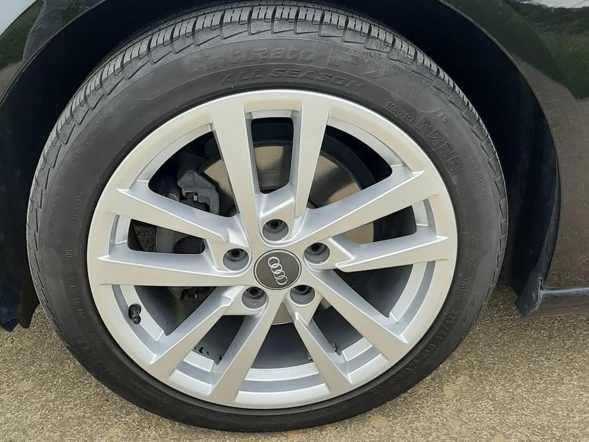 Audi A3 Audi A3 Sportback noir metallisé (2019) - Photo 2