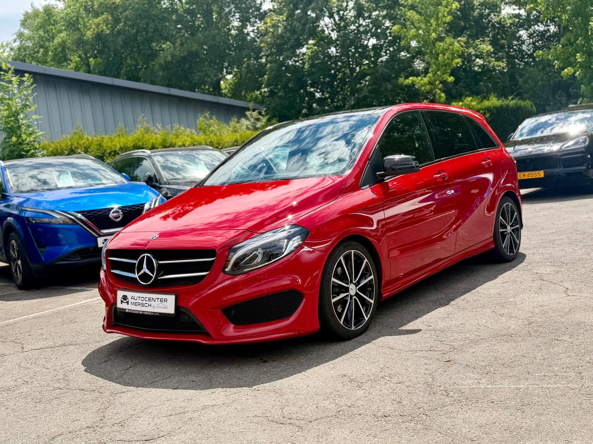 Mercedes B 200 7G-DCT AMG-Line PANO/CAM/NIGHT (2017) - Photo 3