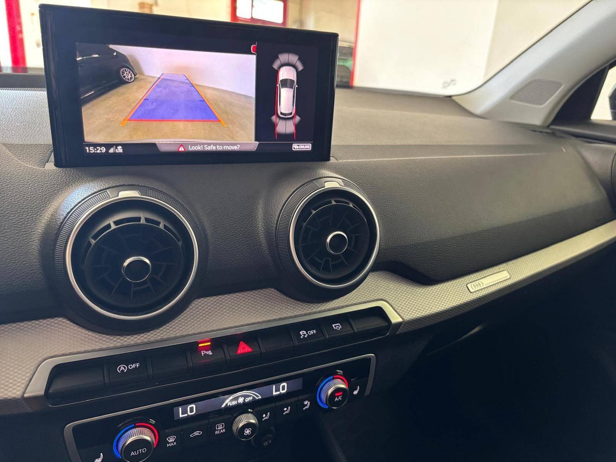 Audi Q2 35 TFSI S-Line (2023) - Foto 10