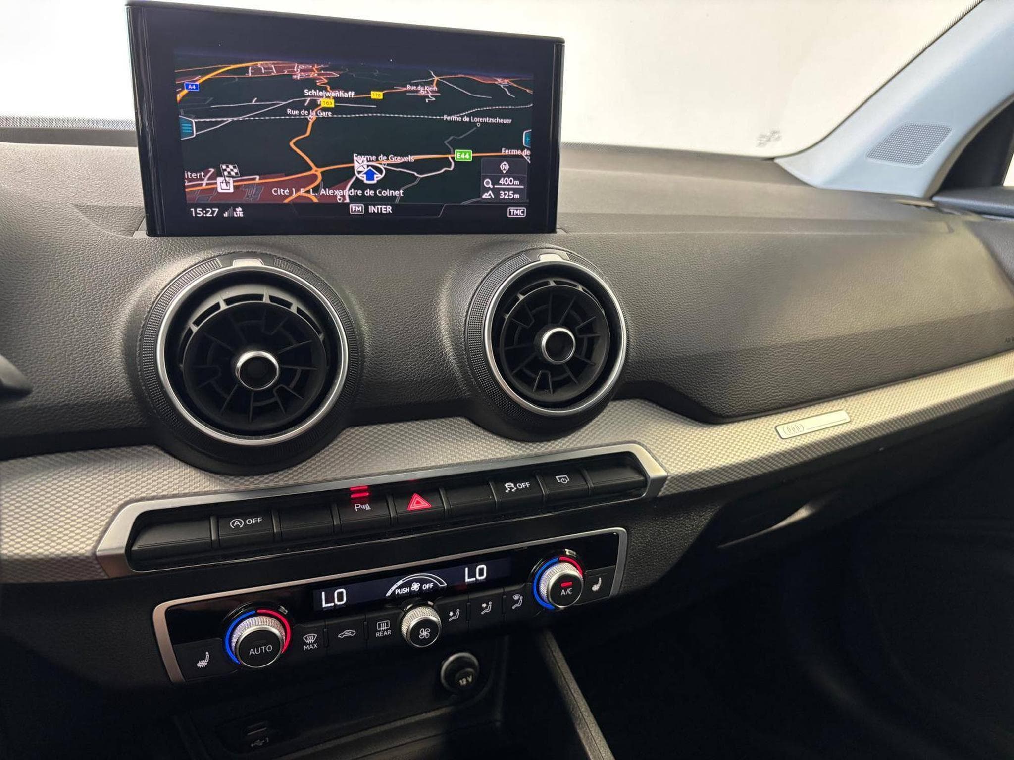 Audi Q2 35 TFSI S-Line (2023) - Foto 9