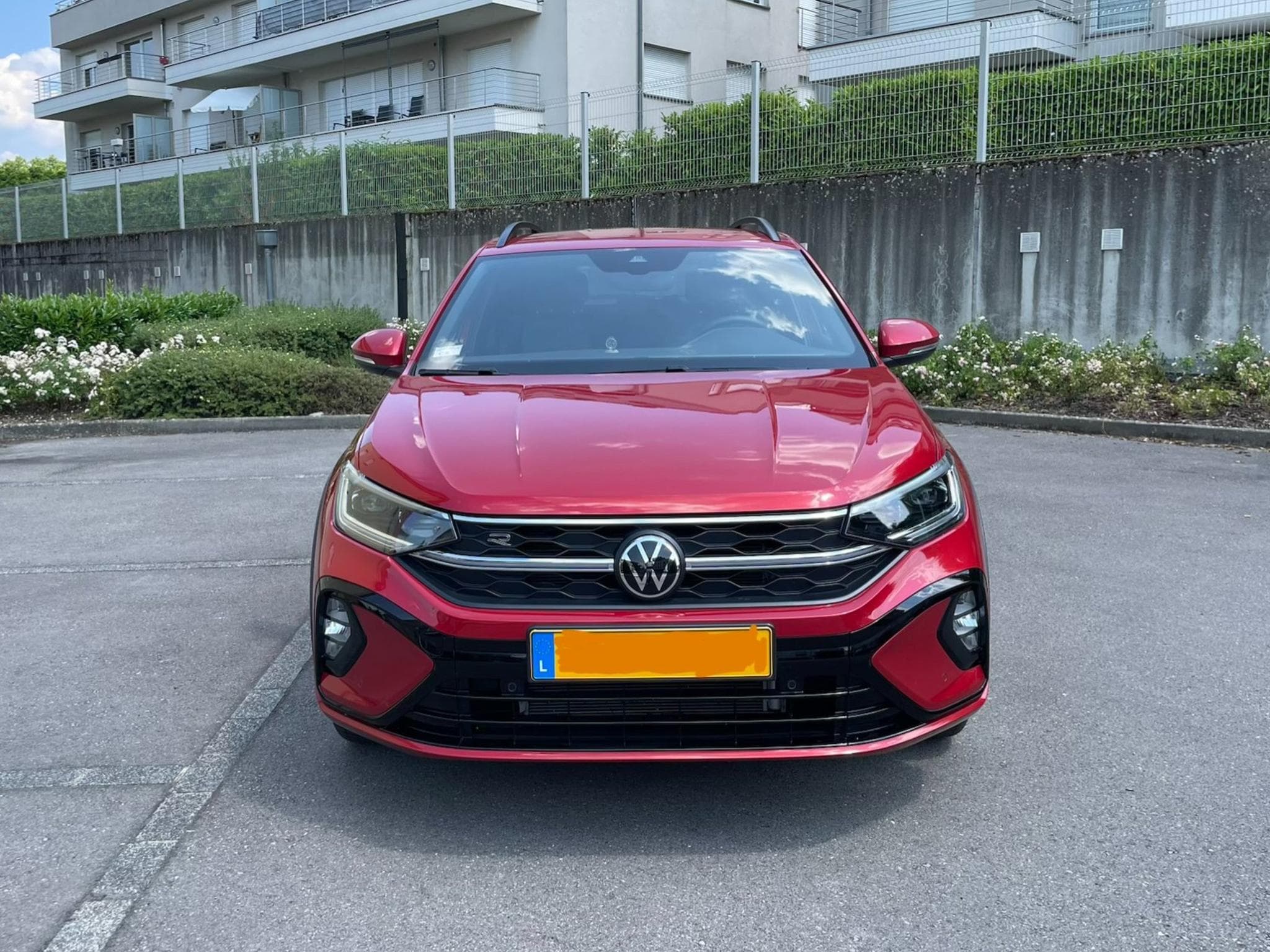 VW Taigo R Line 1.5 TSI (2025) - Foto 1