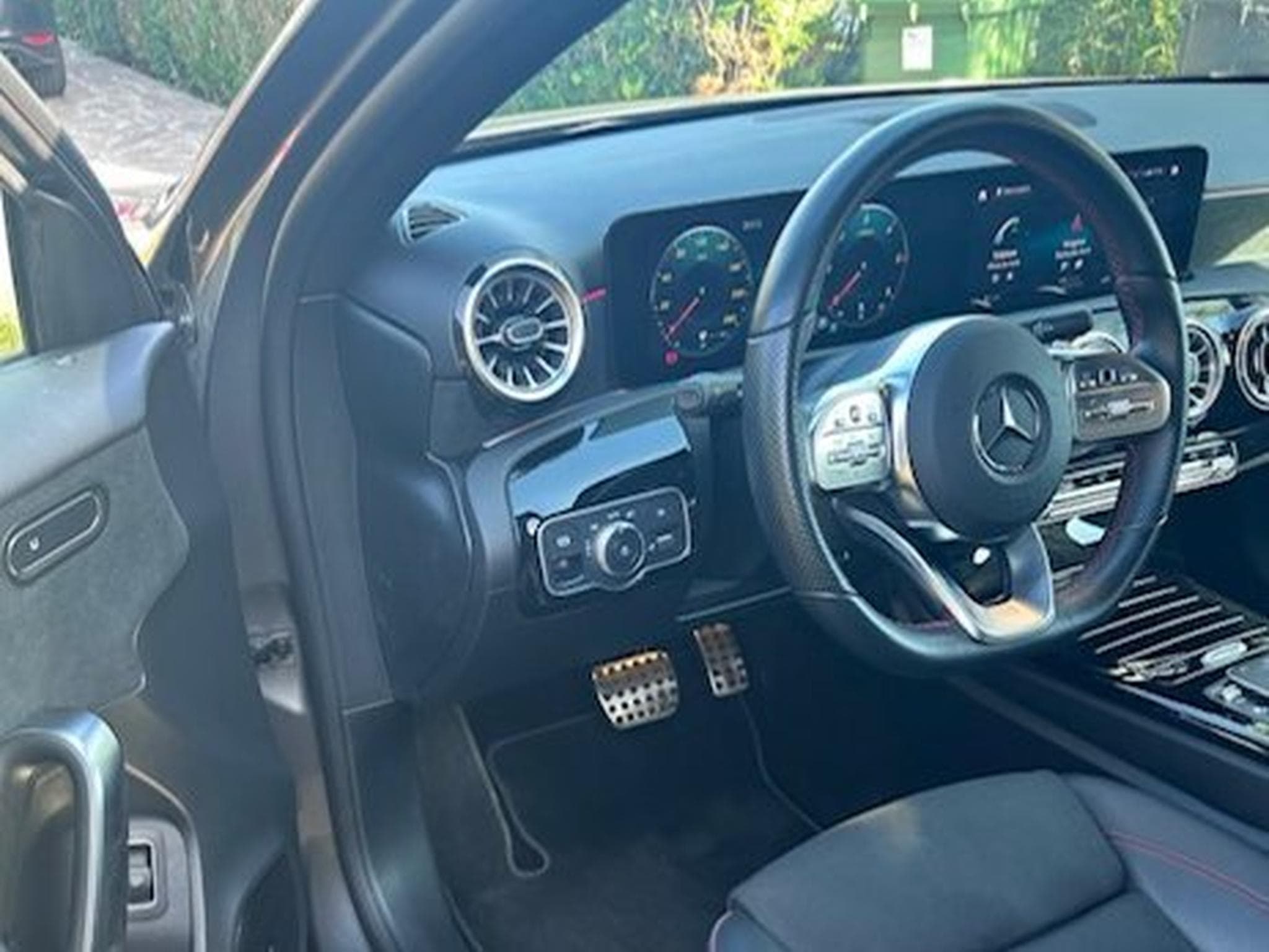 Mercedes A 220 Mercedes Classe A 200 d AMG Line Berline (2022) - Foto 3
