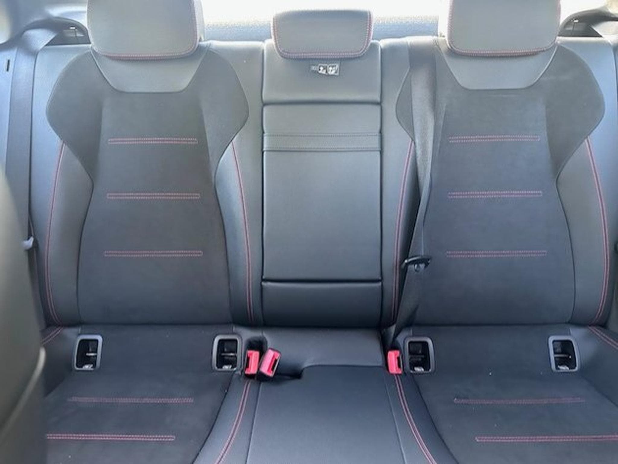 Mercedes A 220 Mercedes Classe A 200 d AMG Line Berline (2022) - Foto 6