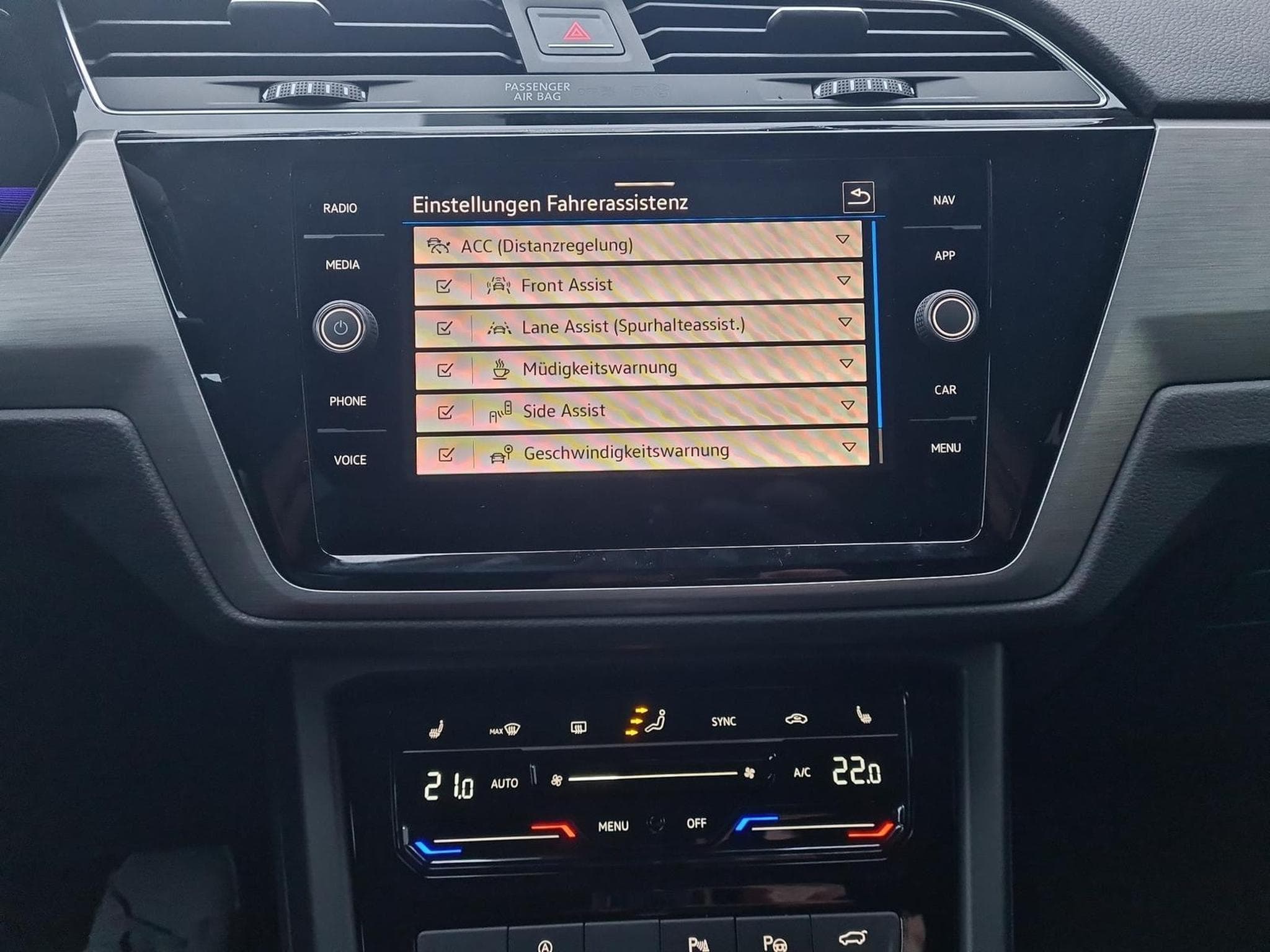 VW Touran Comfortline BMT/Start-Stopp (2026) - Photo 23