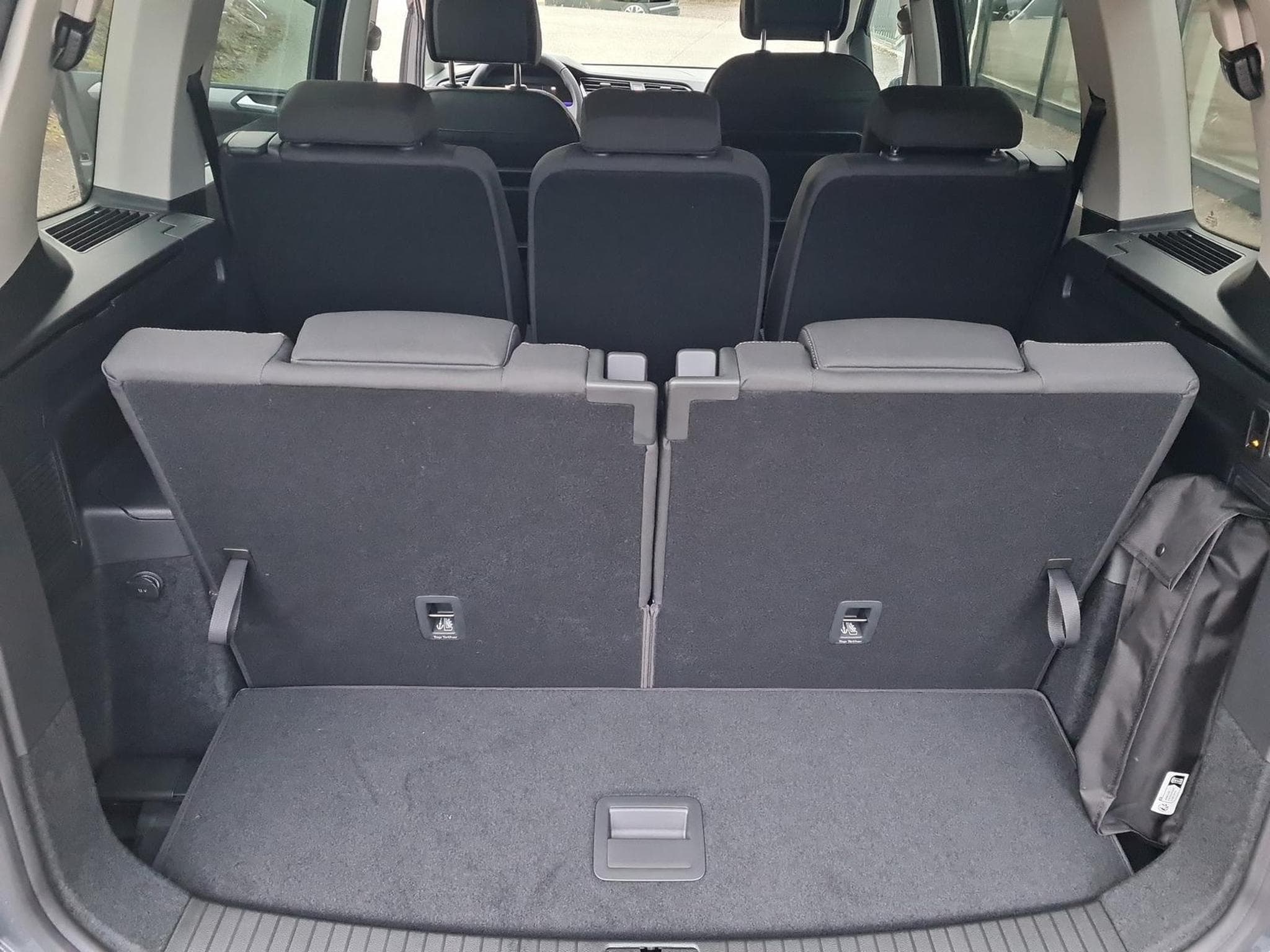 VW Touran Comfortline BMT/Start-Stopp (2026) - Photo 9