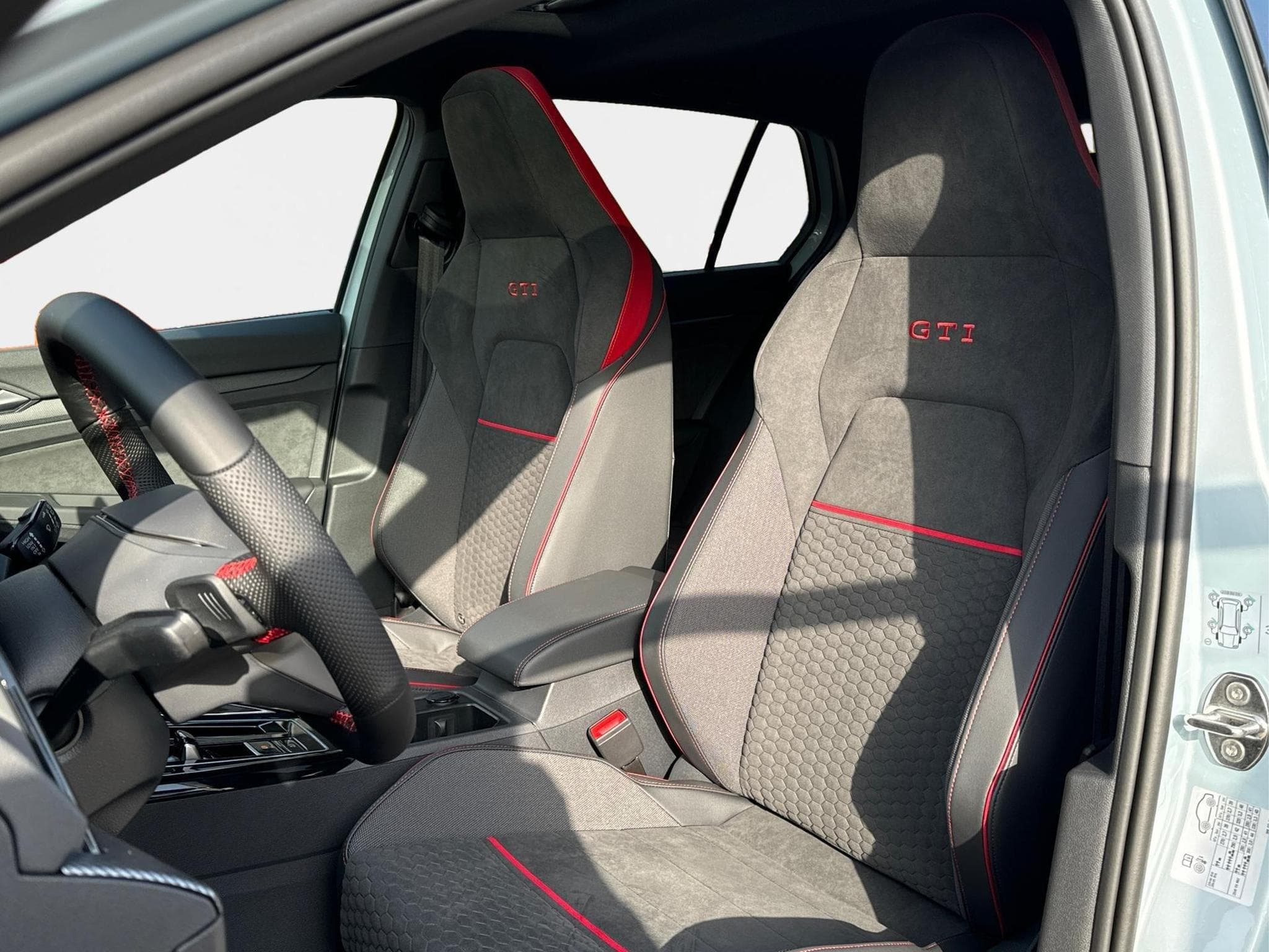 VW Golf GTI Clubsport (2026) - Foto 14