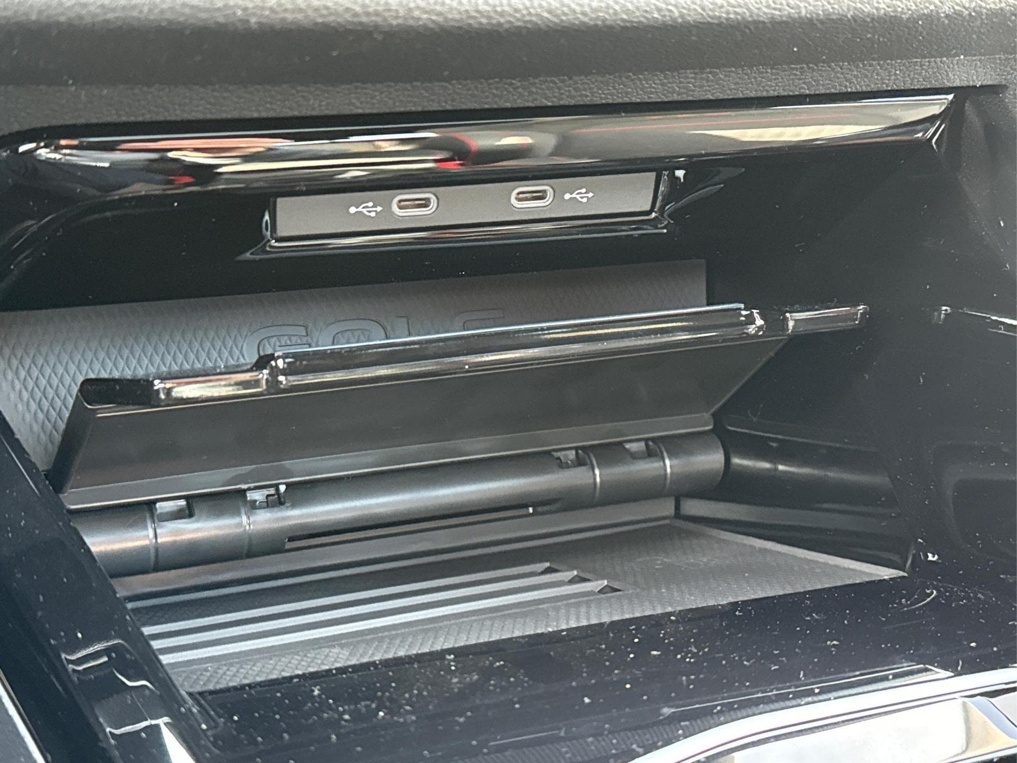 VW Golf GTI Clubsport (2026) - Foto 25