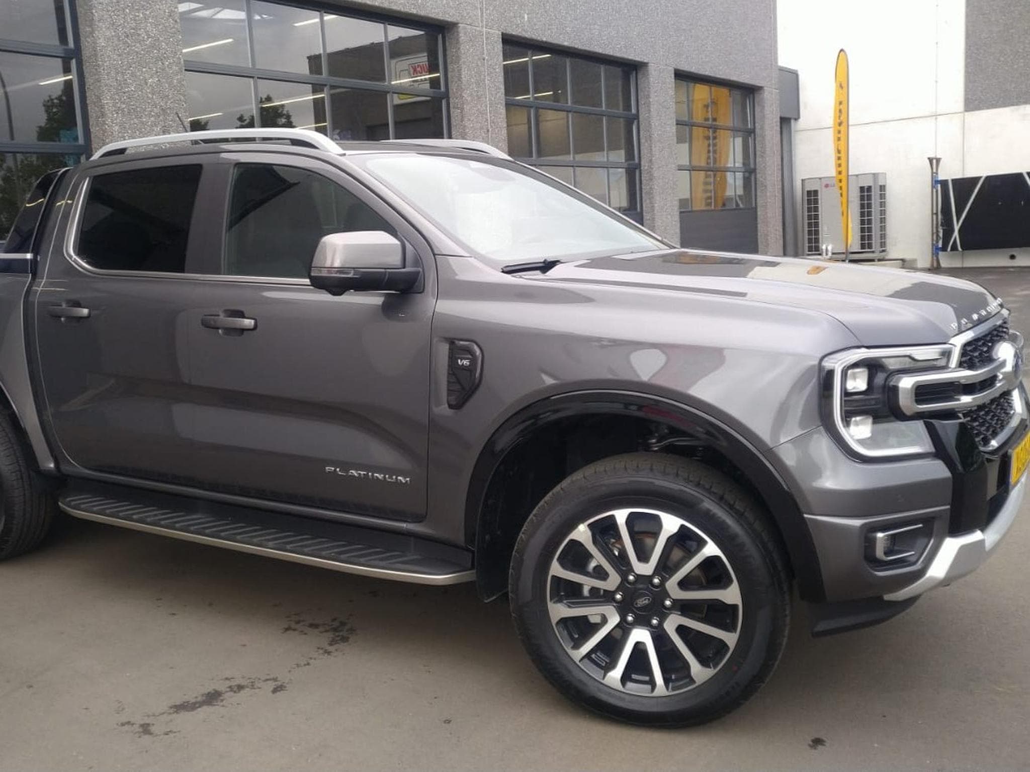 Ford Ranger PLATINIUM (2025) - Photo 1