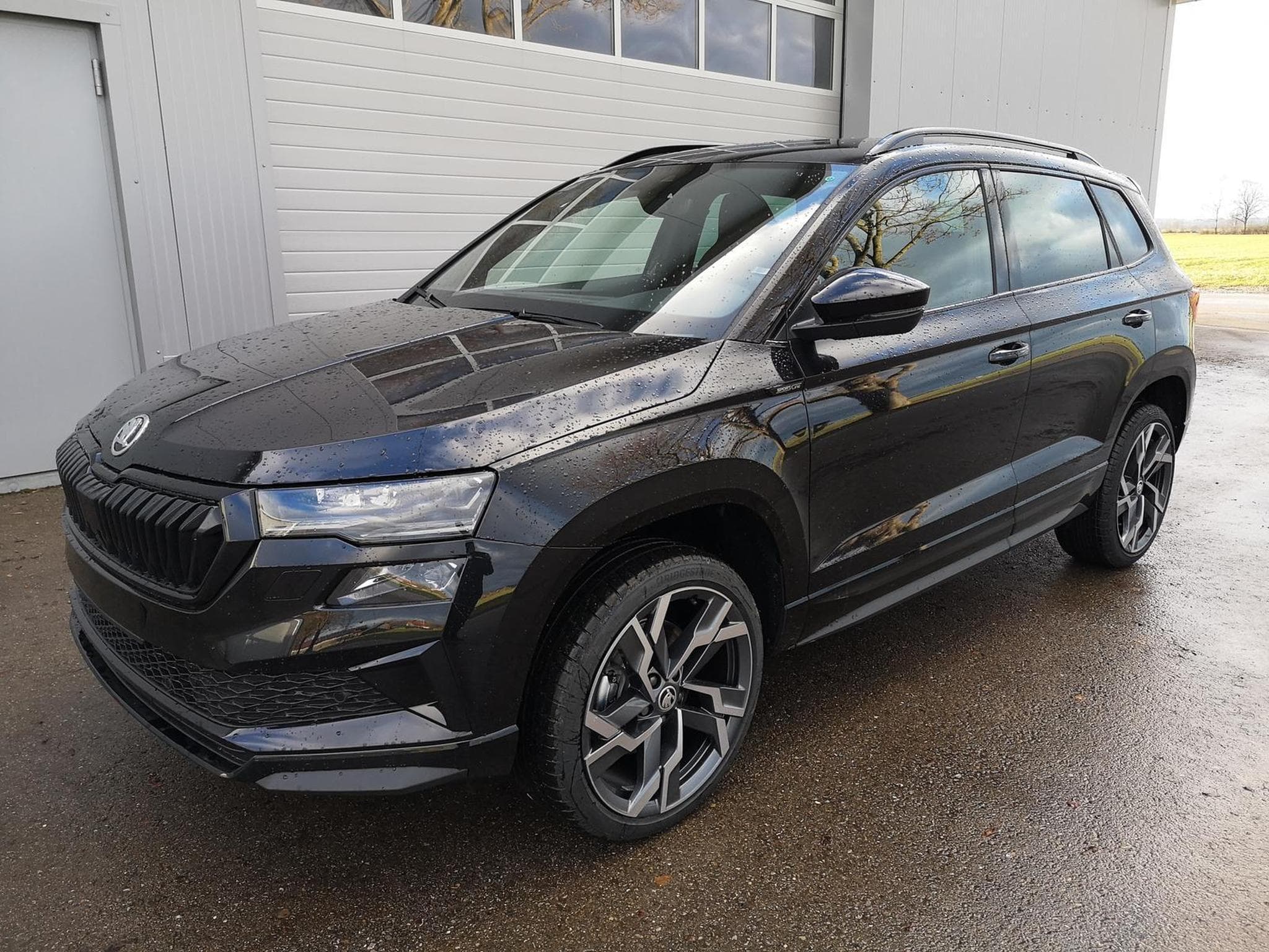 Skoda Karoq Sportline (2025) - Foto 1