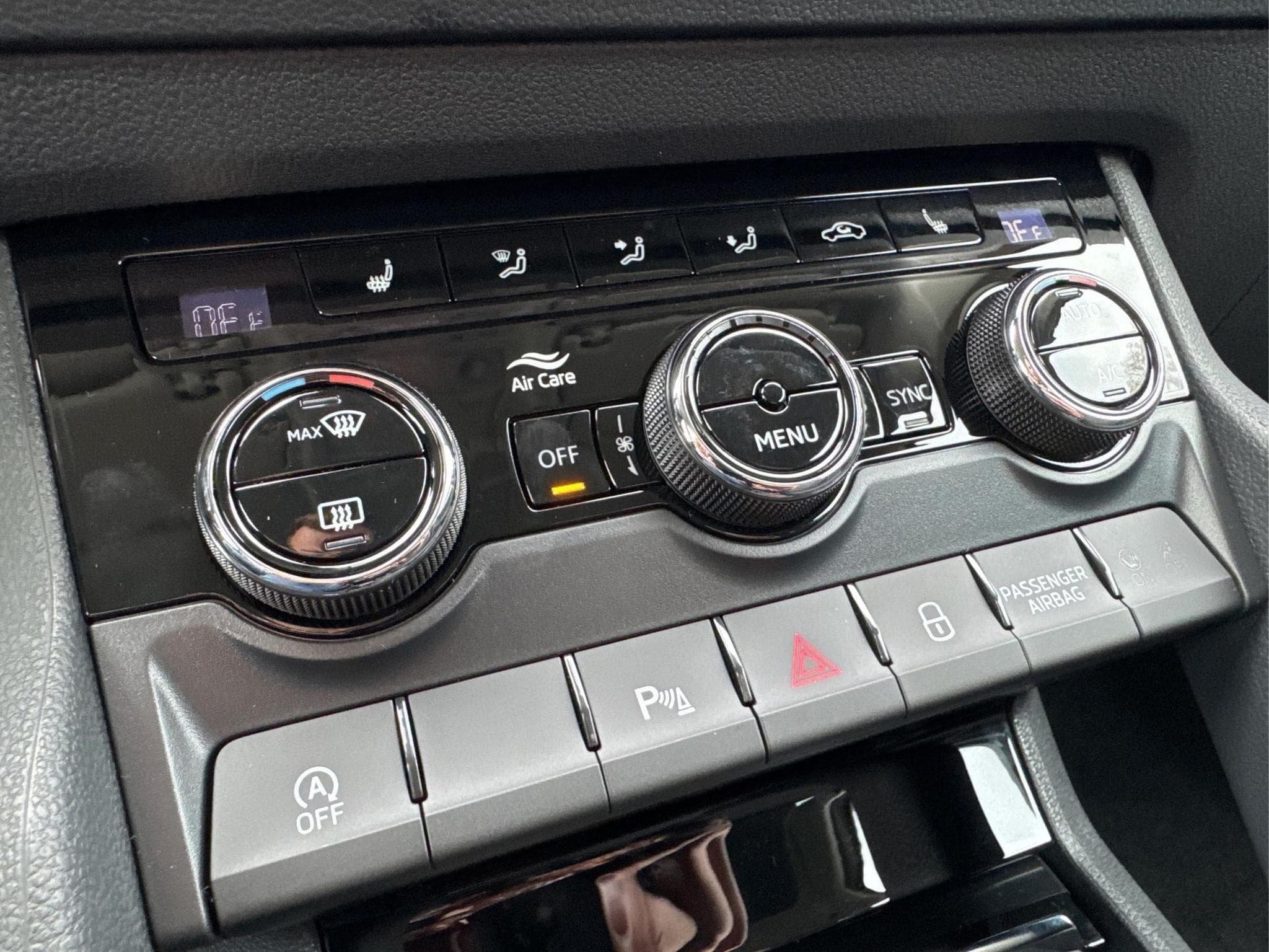 Skoda Karoq Selection (2025) - Foto 15