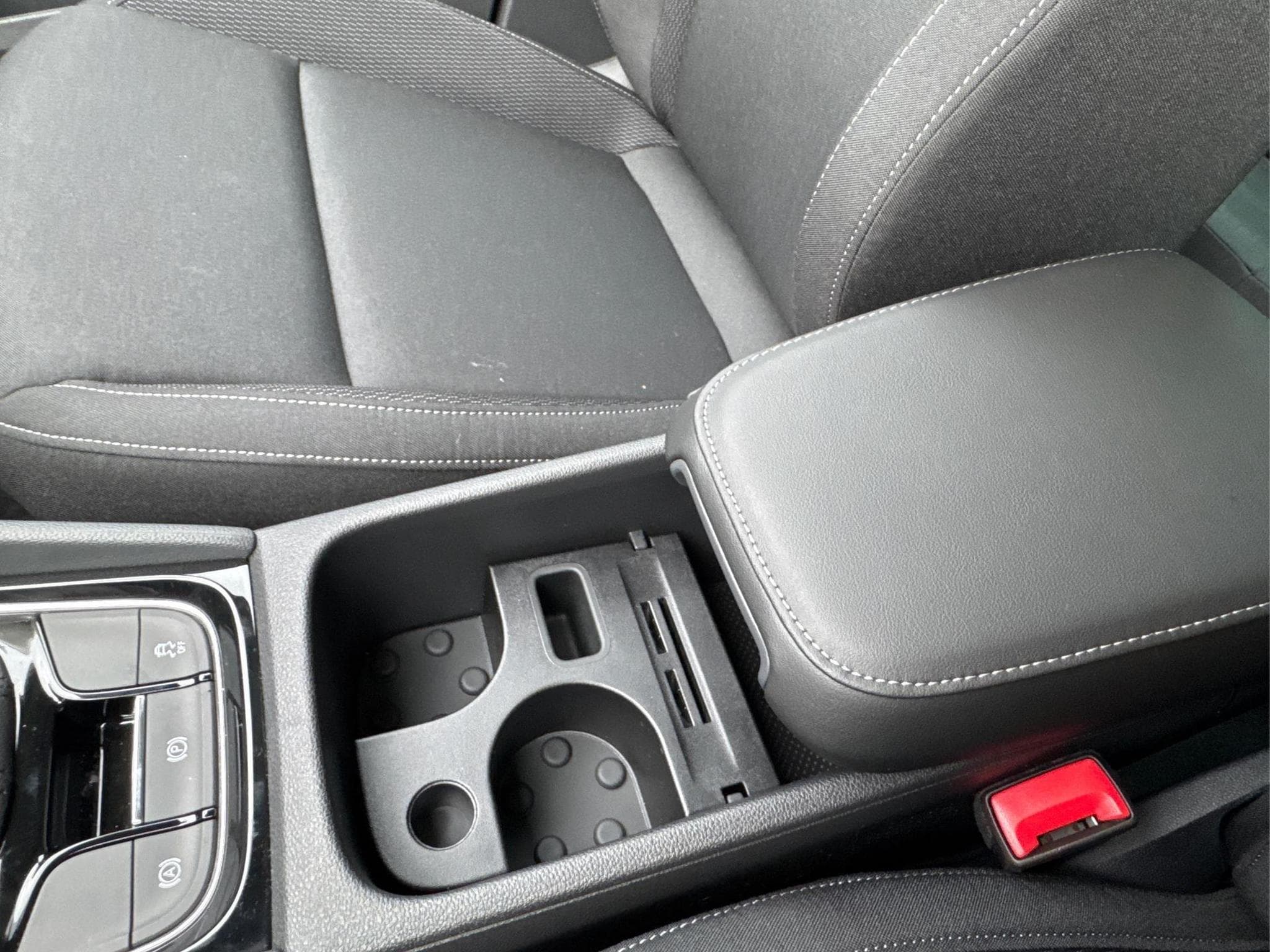 Skoda Karoq Selection (2025) - Foto 18