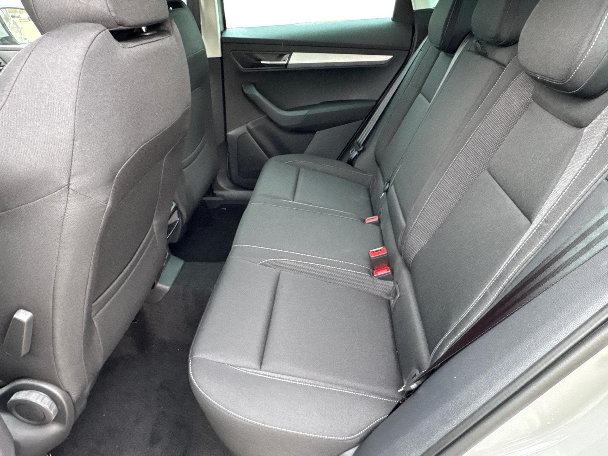 Skoda Karoq Selection (2025) - Foto 23