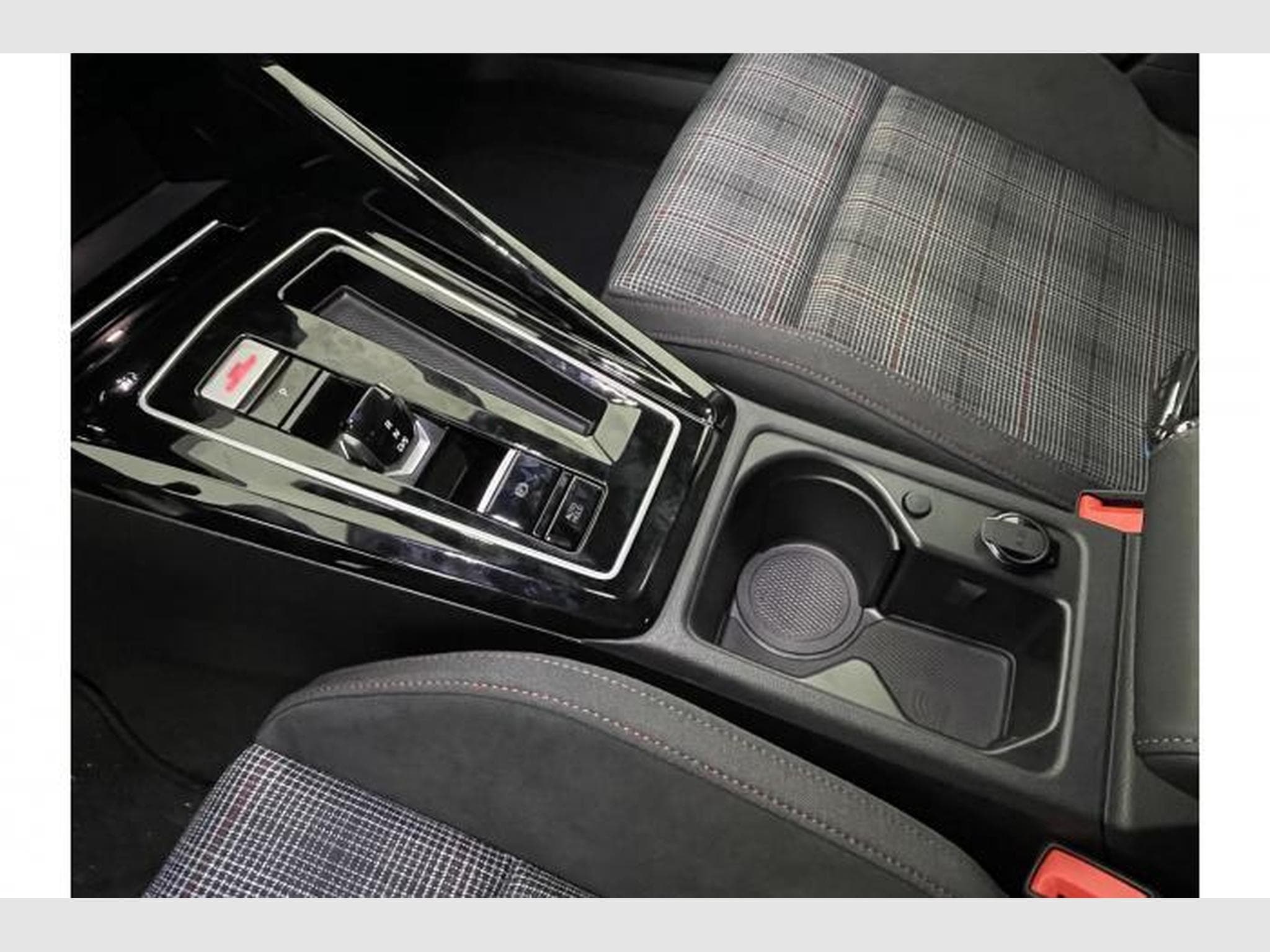 VW Golf GTI (2026) - Foto 17