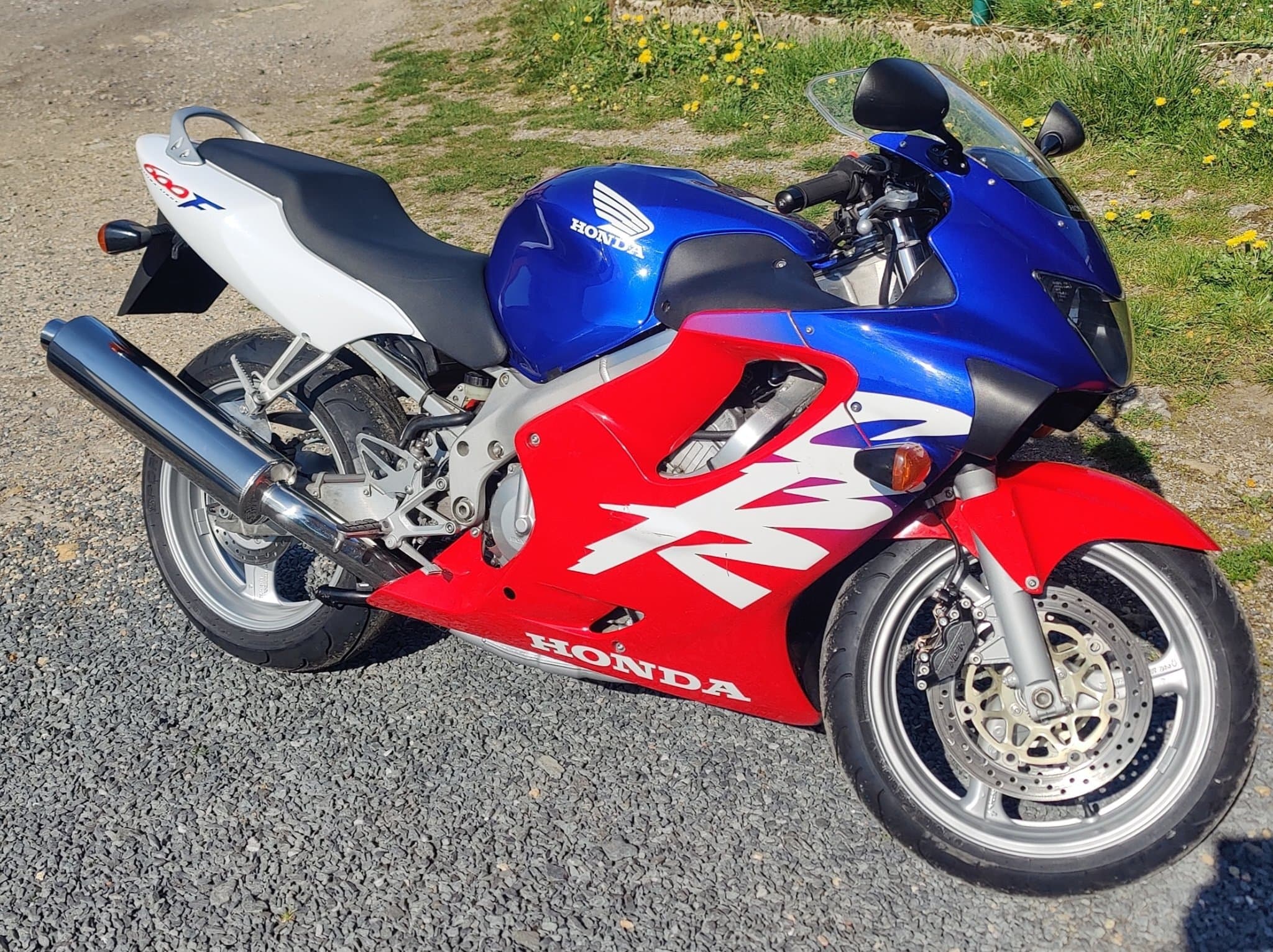 Honda CBR CBR 600 F (2000) - Photo 1