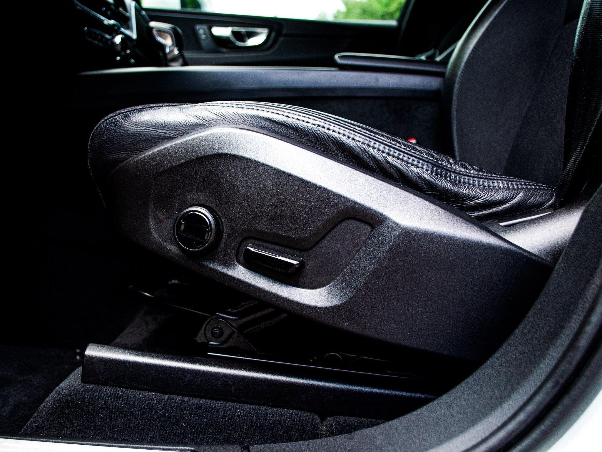Volvo XC60 D4 Business (2018) - Photo 6