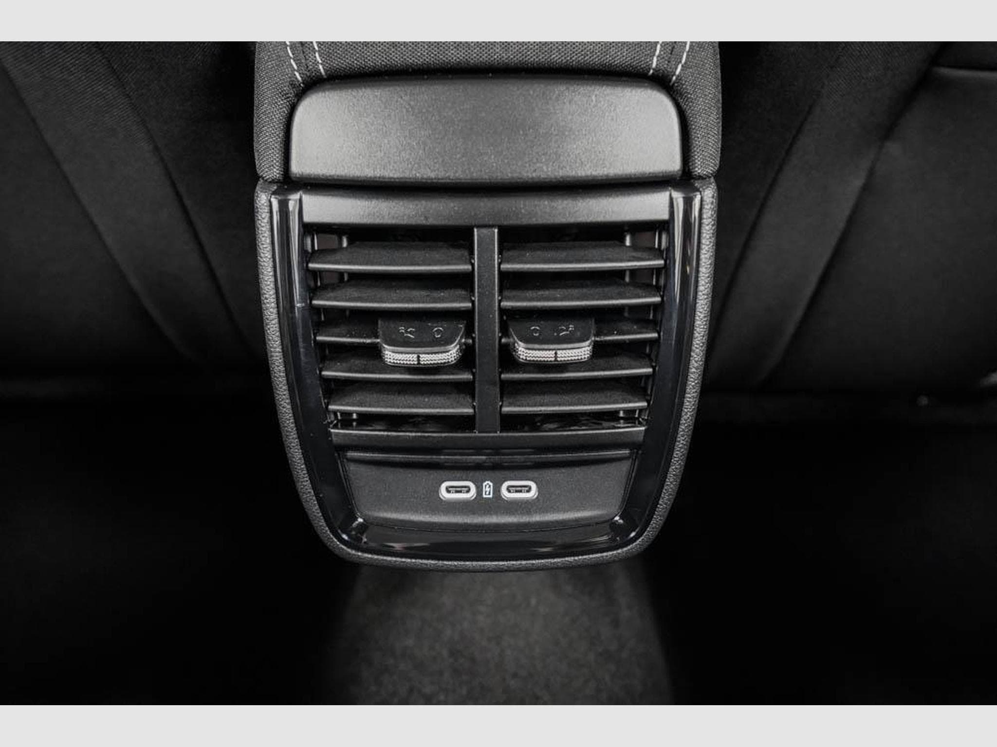 Skoda Kamiq 1,0 TSI DSG (2026) - Photo 16