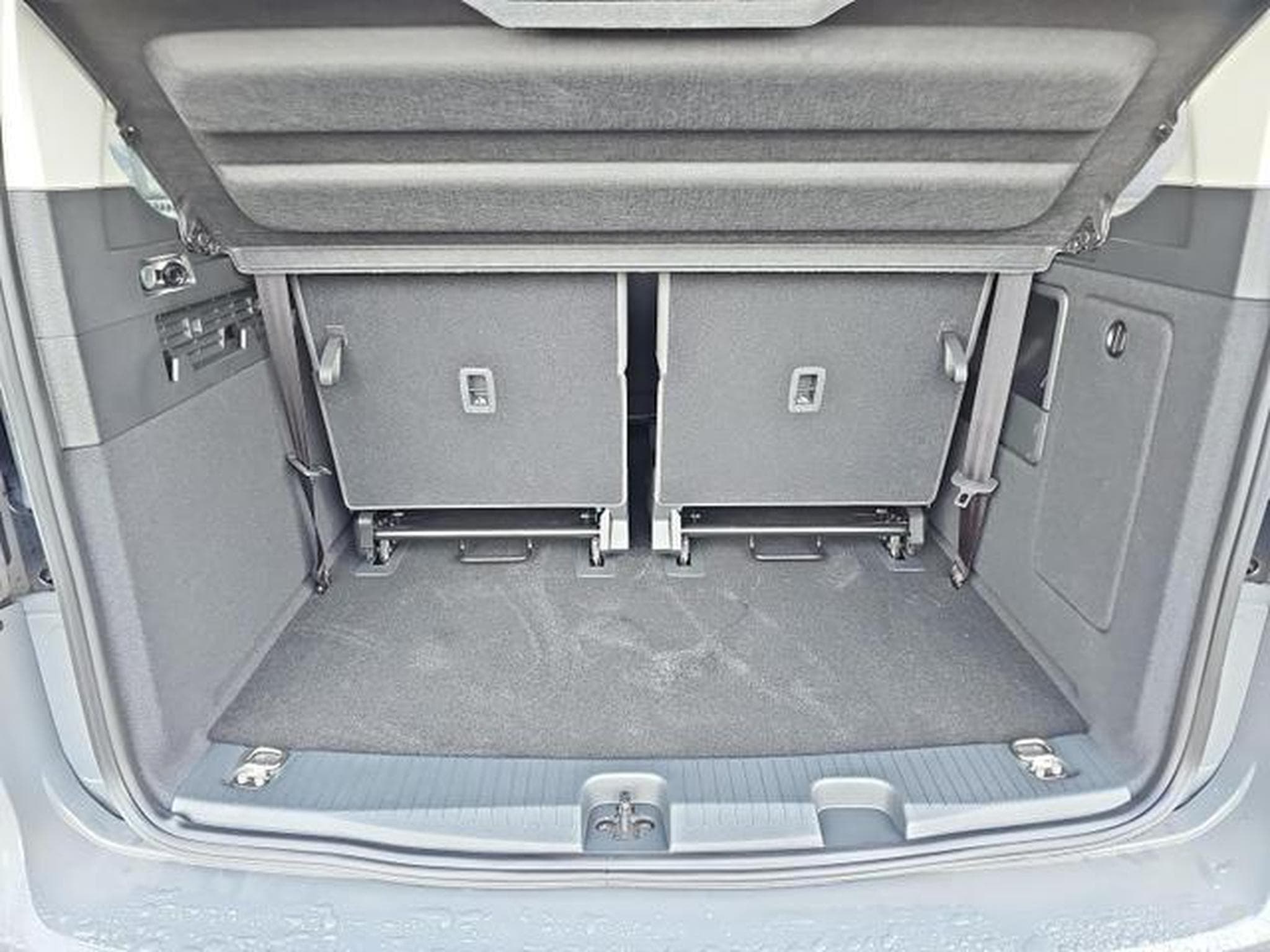 VW Caddy Basis Maxi (2026) - Photo 14