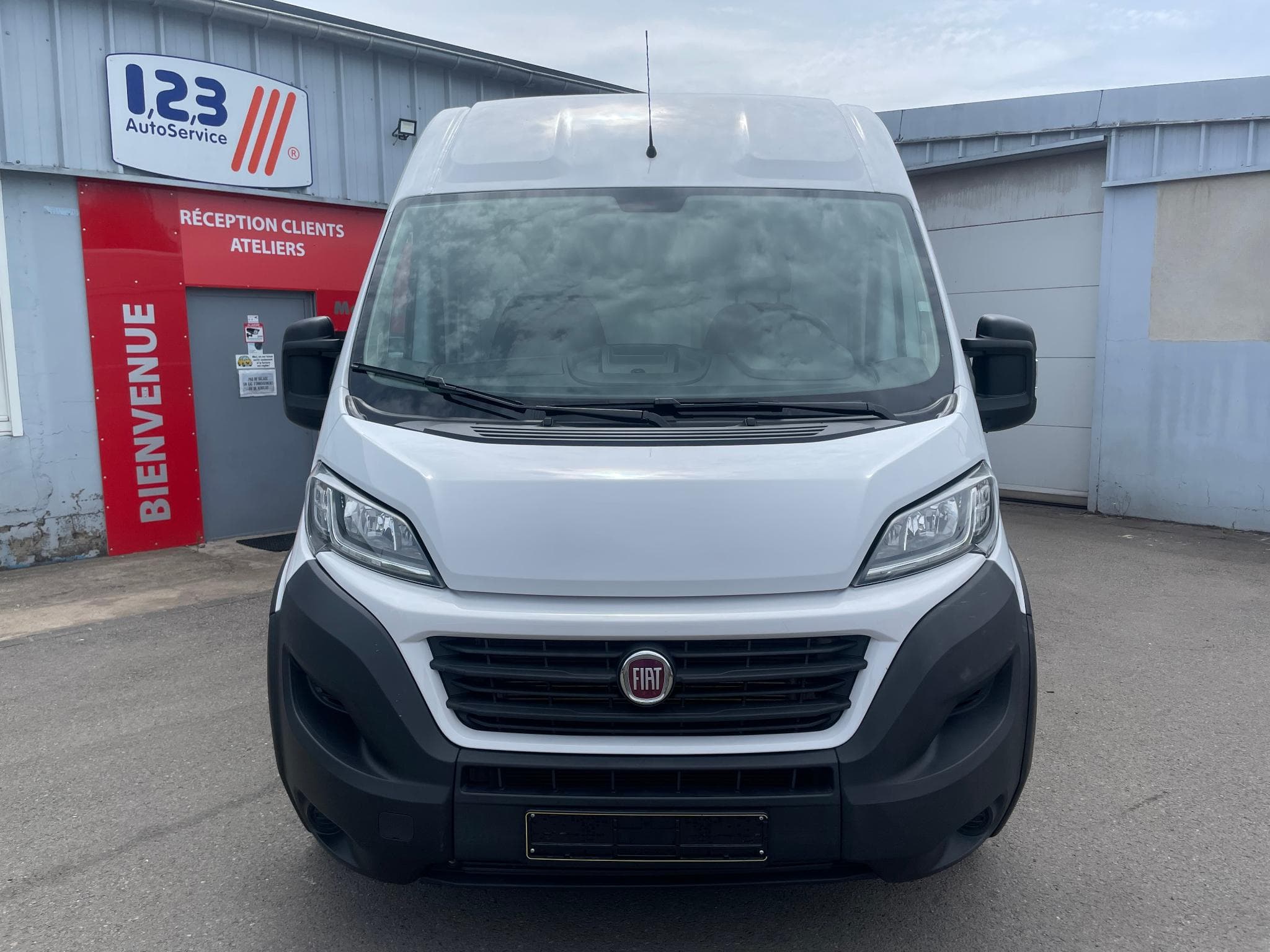 Fiat Ducato 2.3 L3H2 (2021) - Foto 3