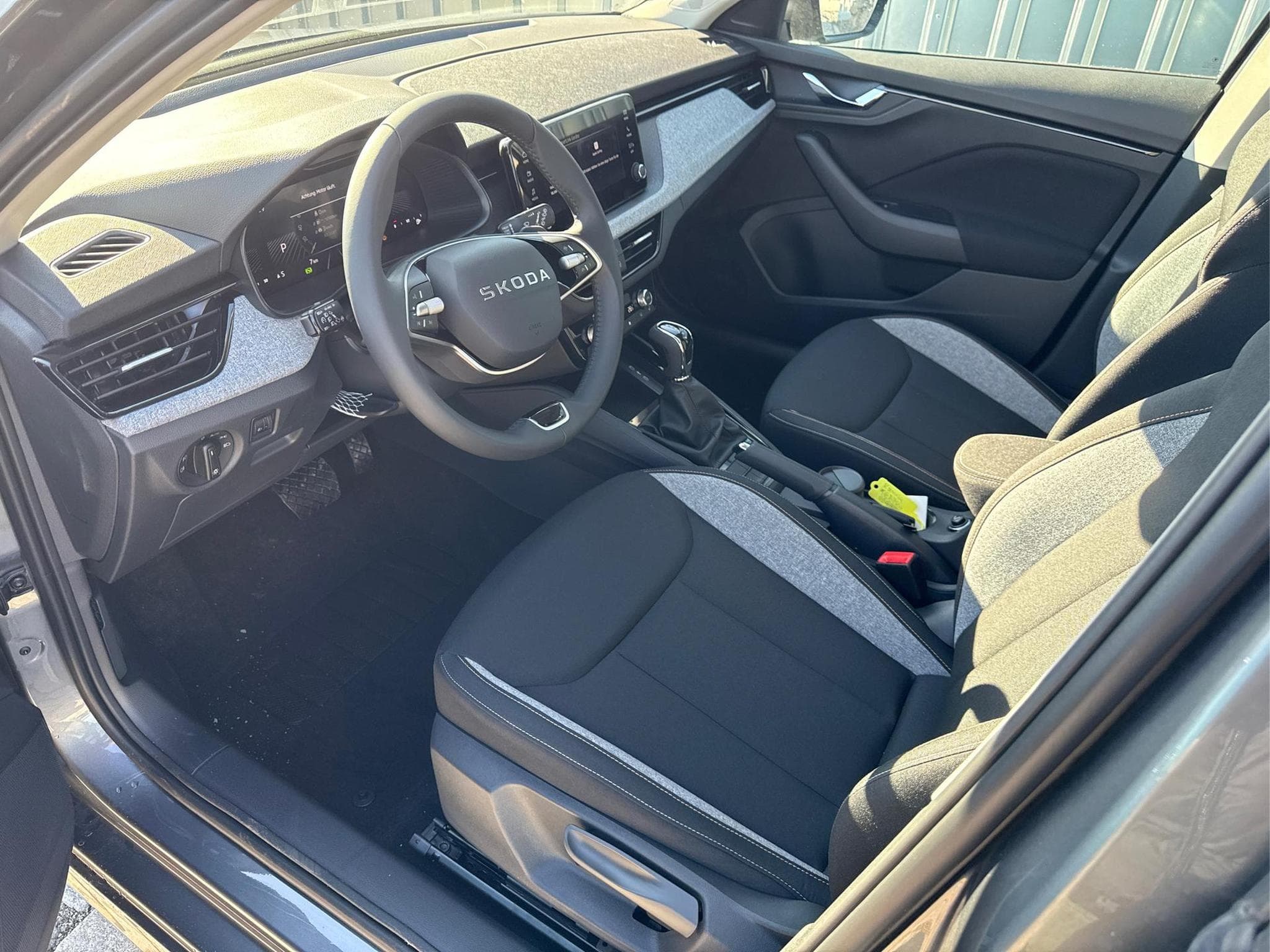 Skoda Kamiq Selection 1.5 TSI (2026) - Foto 5