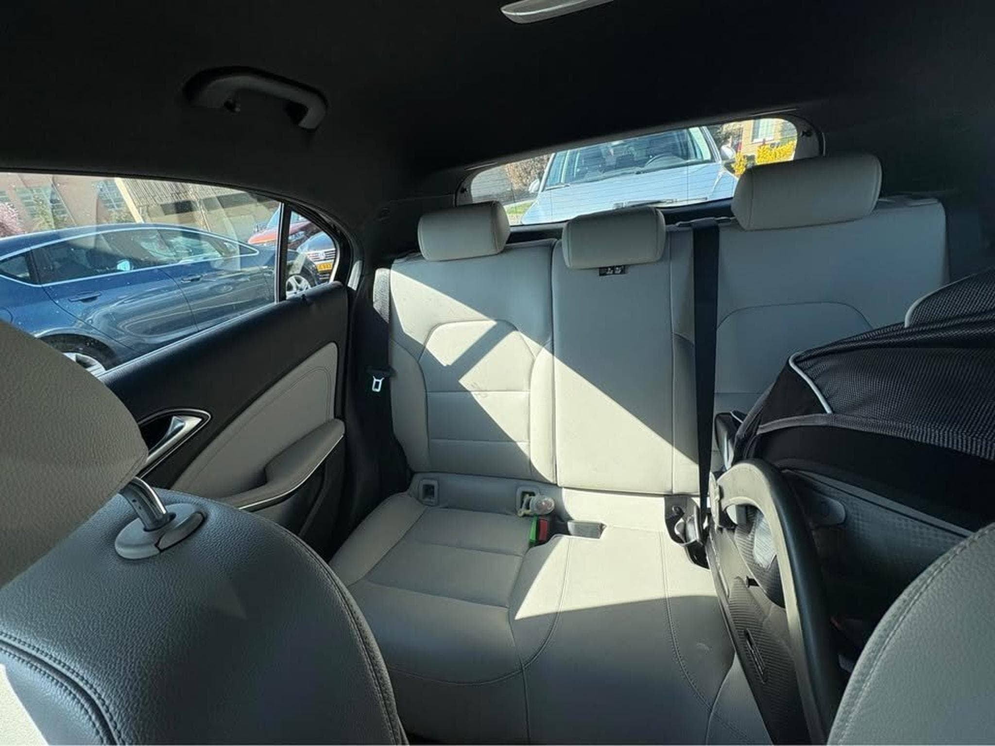 Mercedes A 180 (2014) - Photo 3