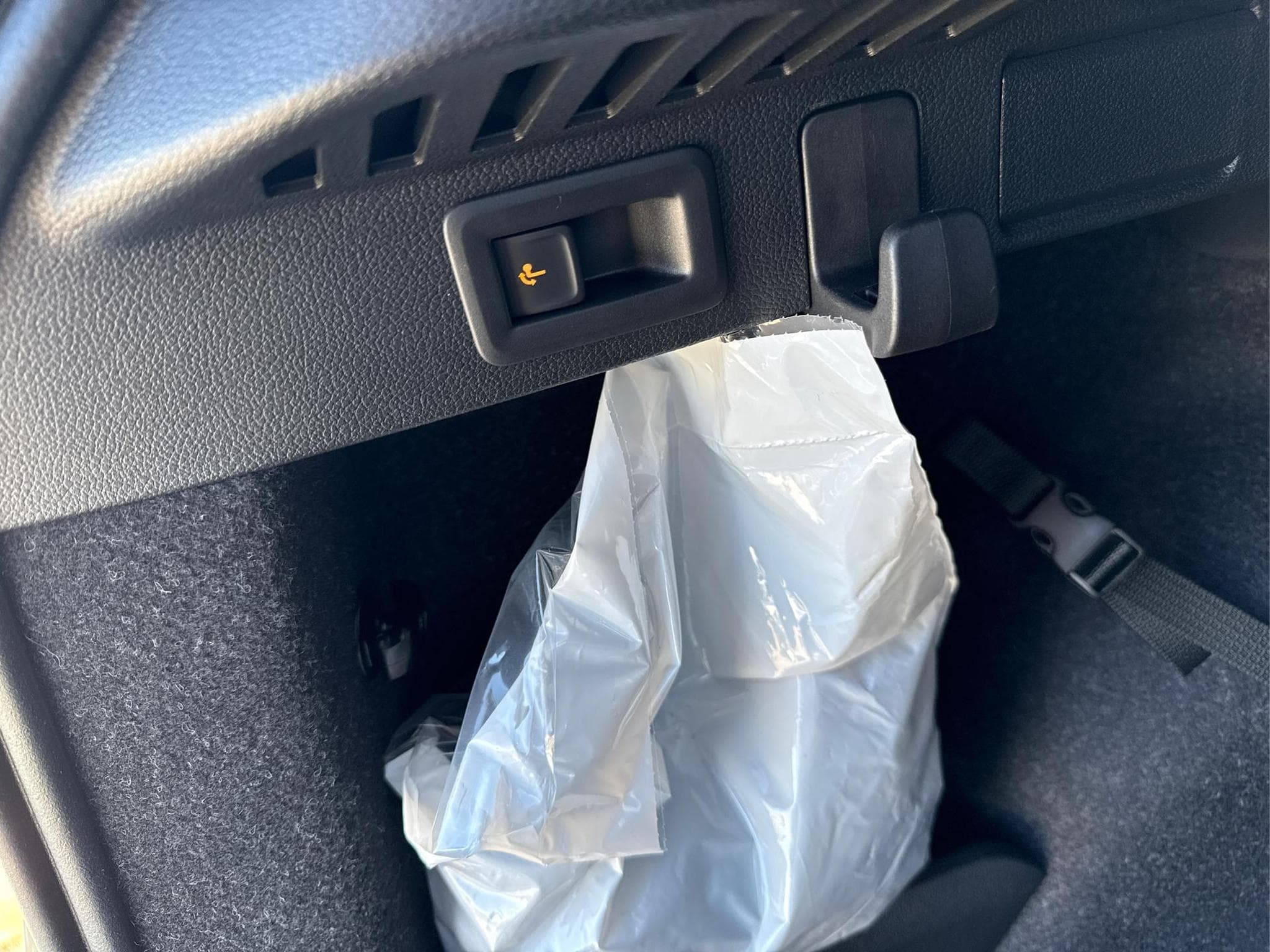 Skoda Kamiq Selection 1.5 TSI (2026) - Foto 9