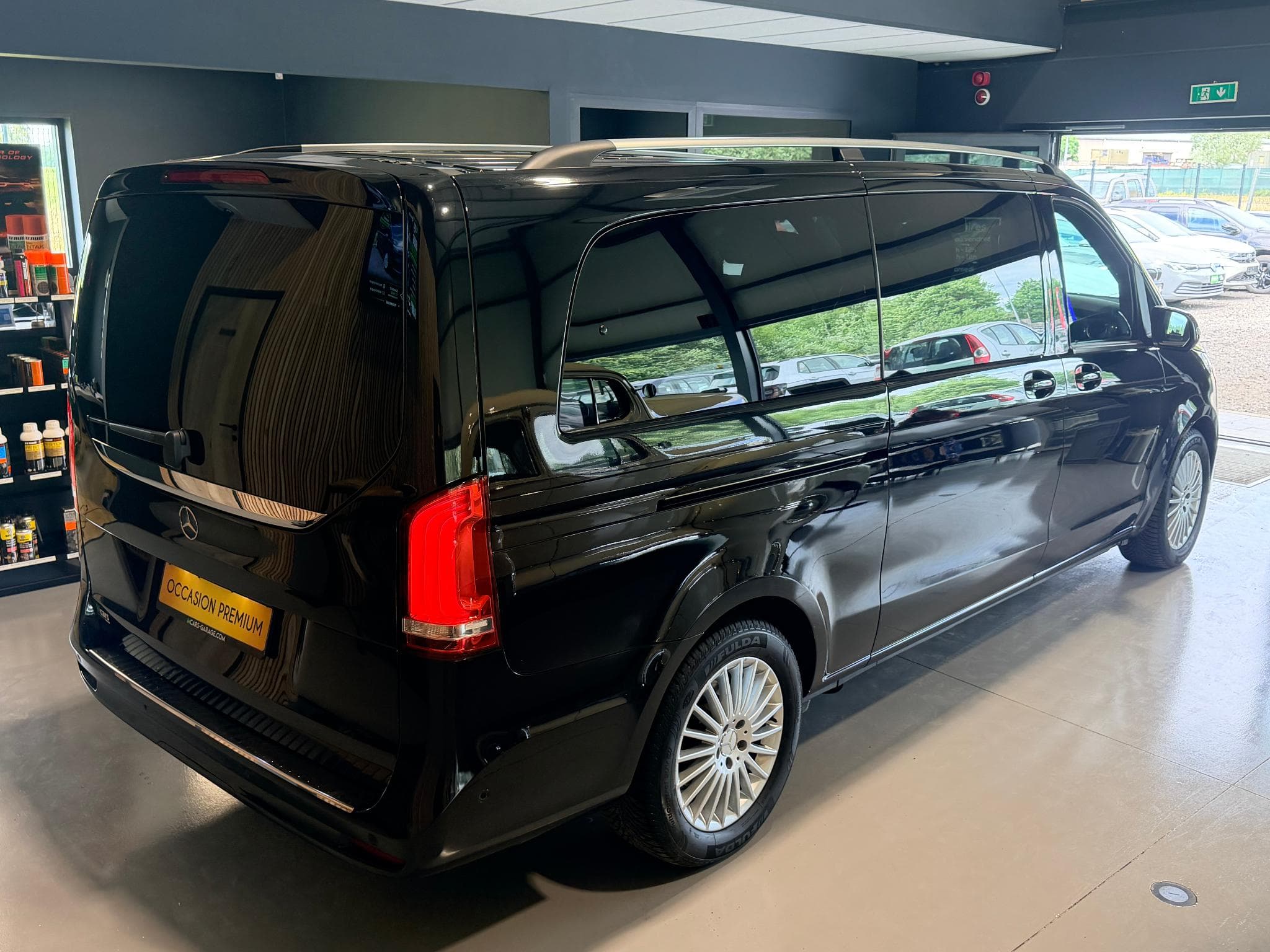Mercedes V 300 (2024) - Photo 2