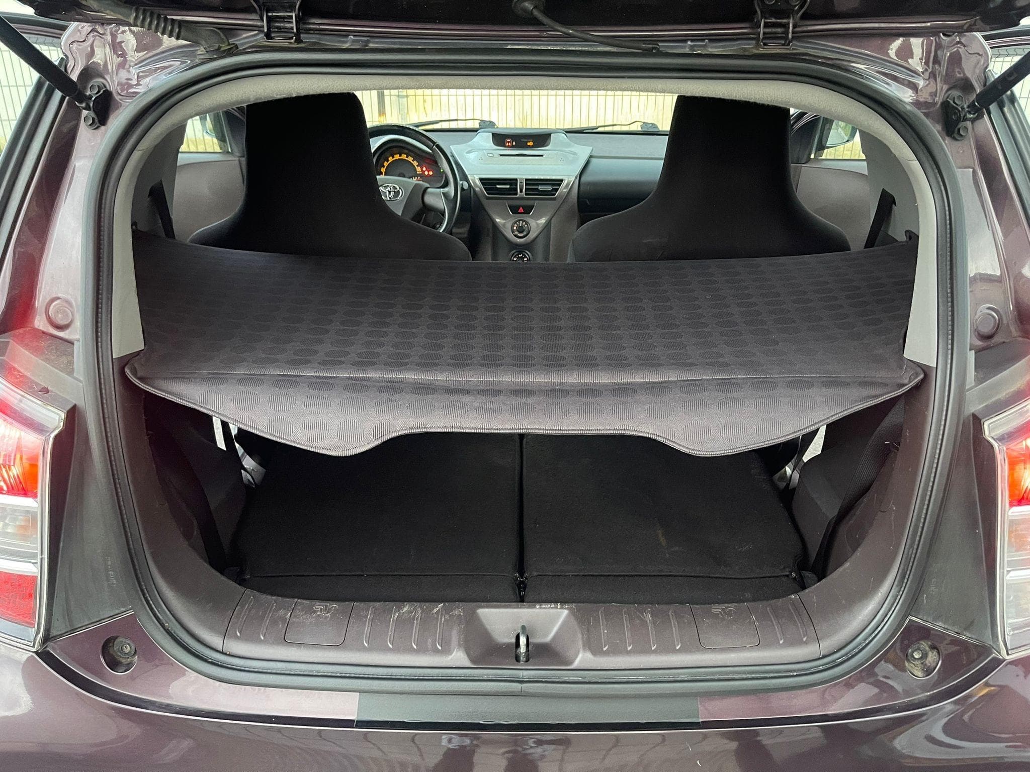 Toyota iQ (2010) - Foto 9