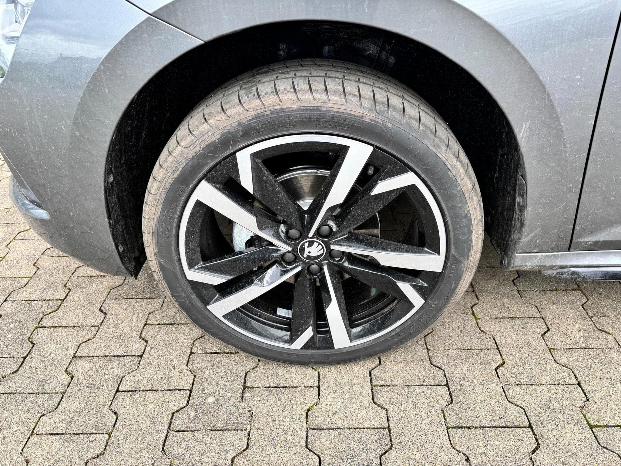 Skoda Kamiq Monte Carlo (2025) - Foto 6