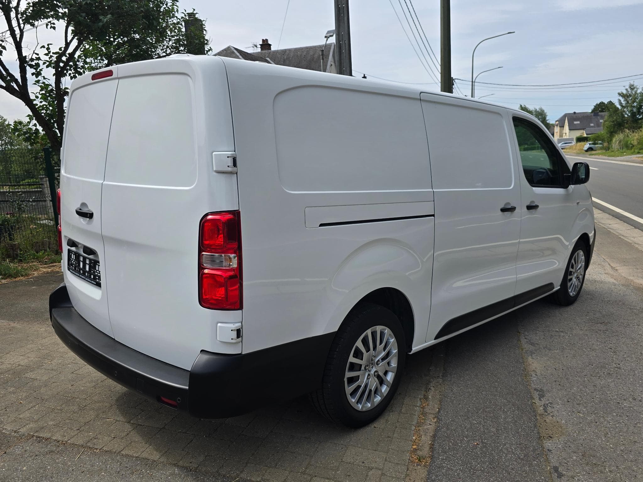 Peugeot Expert HDI 146 cv boite auto long 15990 HT (2022) - Foto 6