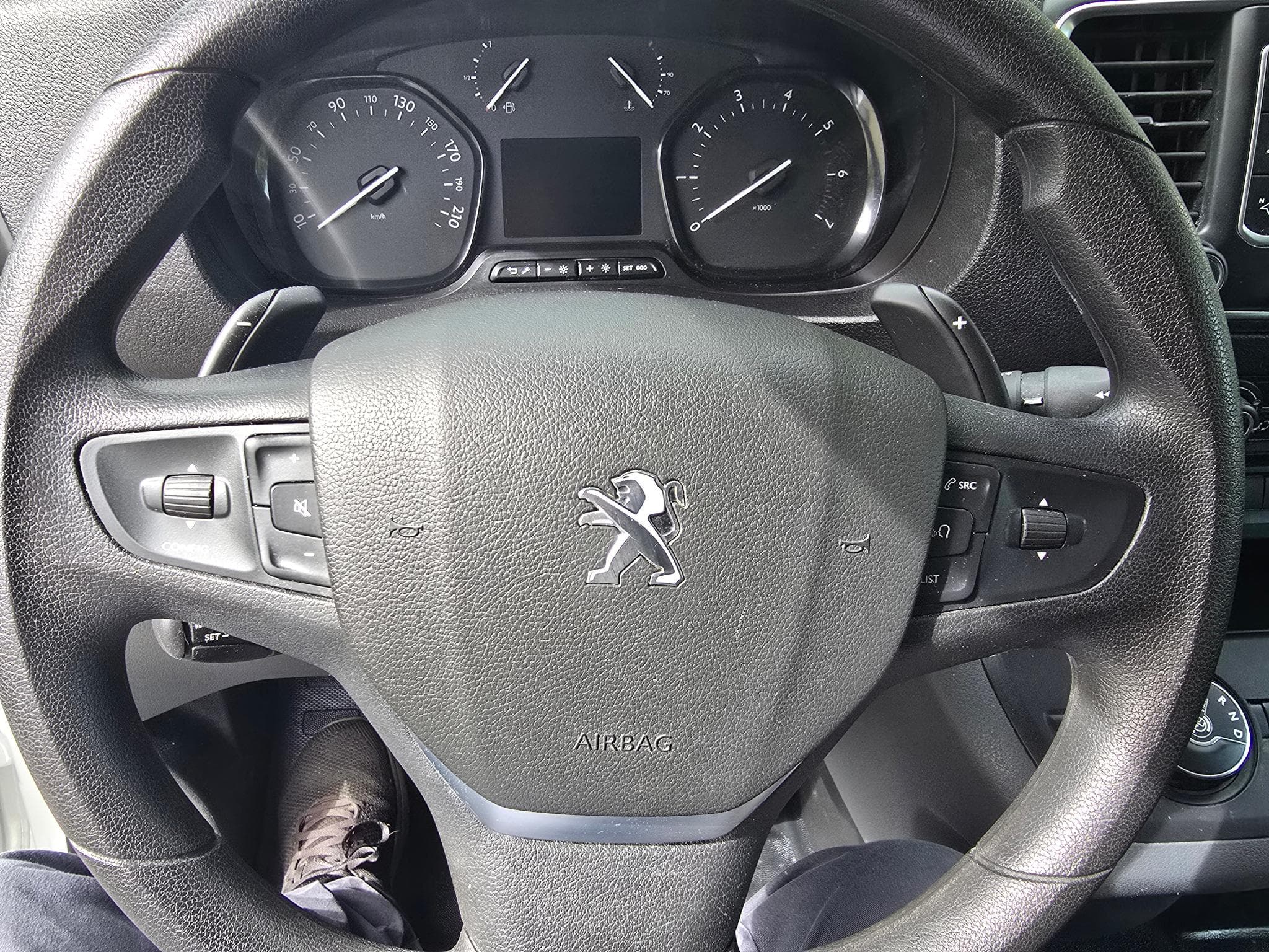 Peugeot Expert HDI 146 cv boite auto long 15990 HT (2022) - Foto 11