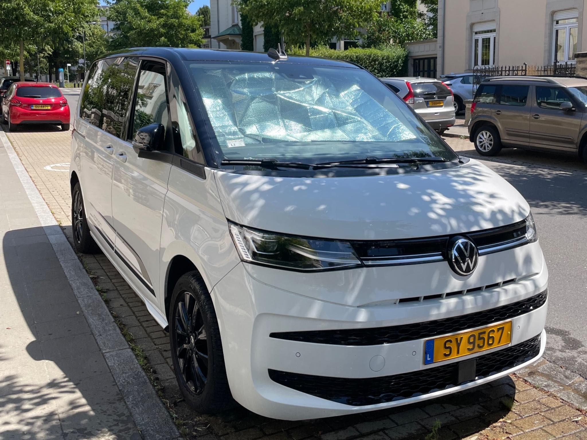 VW Multivan T7 Life Edition (2025) - Photo 10