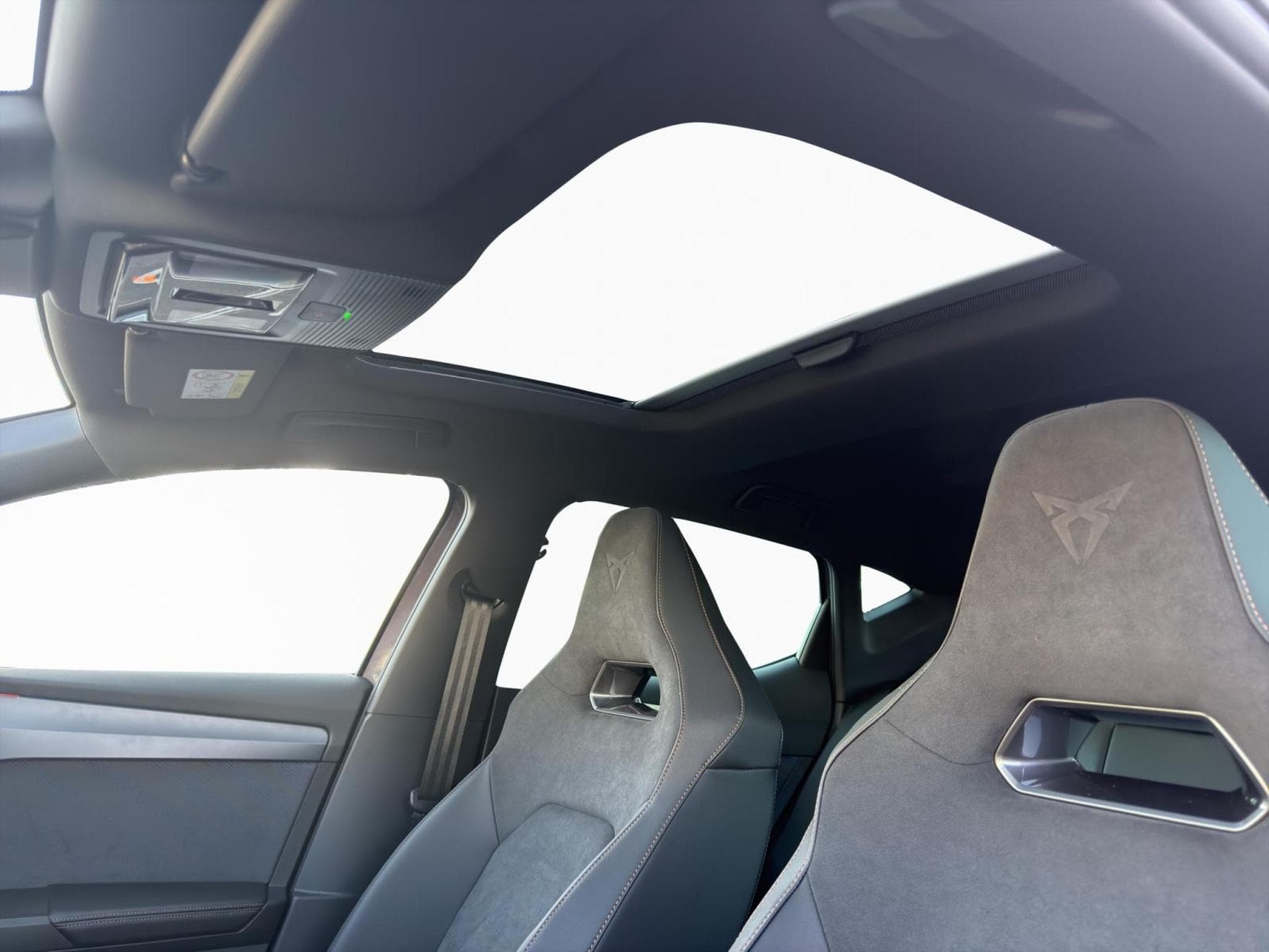 Cupra Leon 1.5 eTSI DSG (2026) - Foto 10