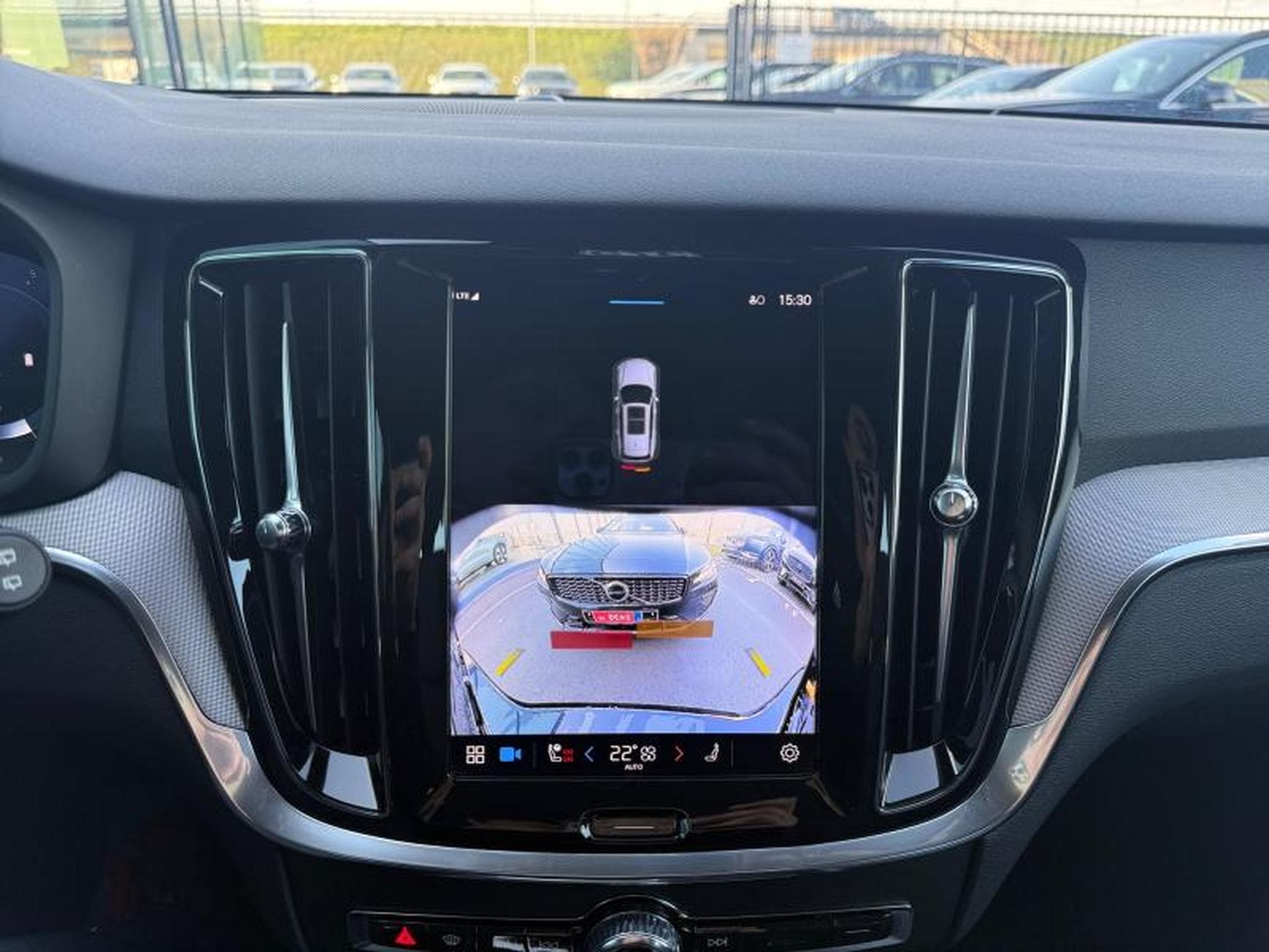 Volvo V60 B4 Plus Bright / Diesel (2023) - Foto 17