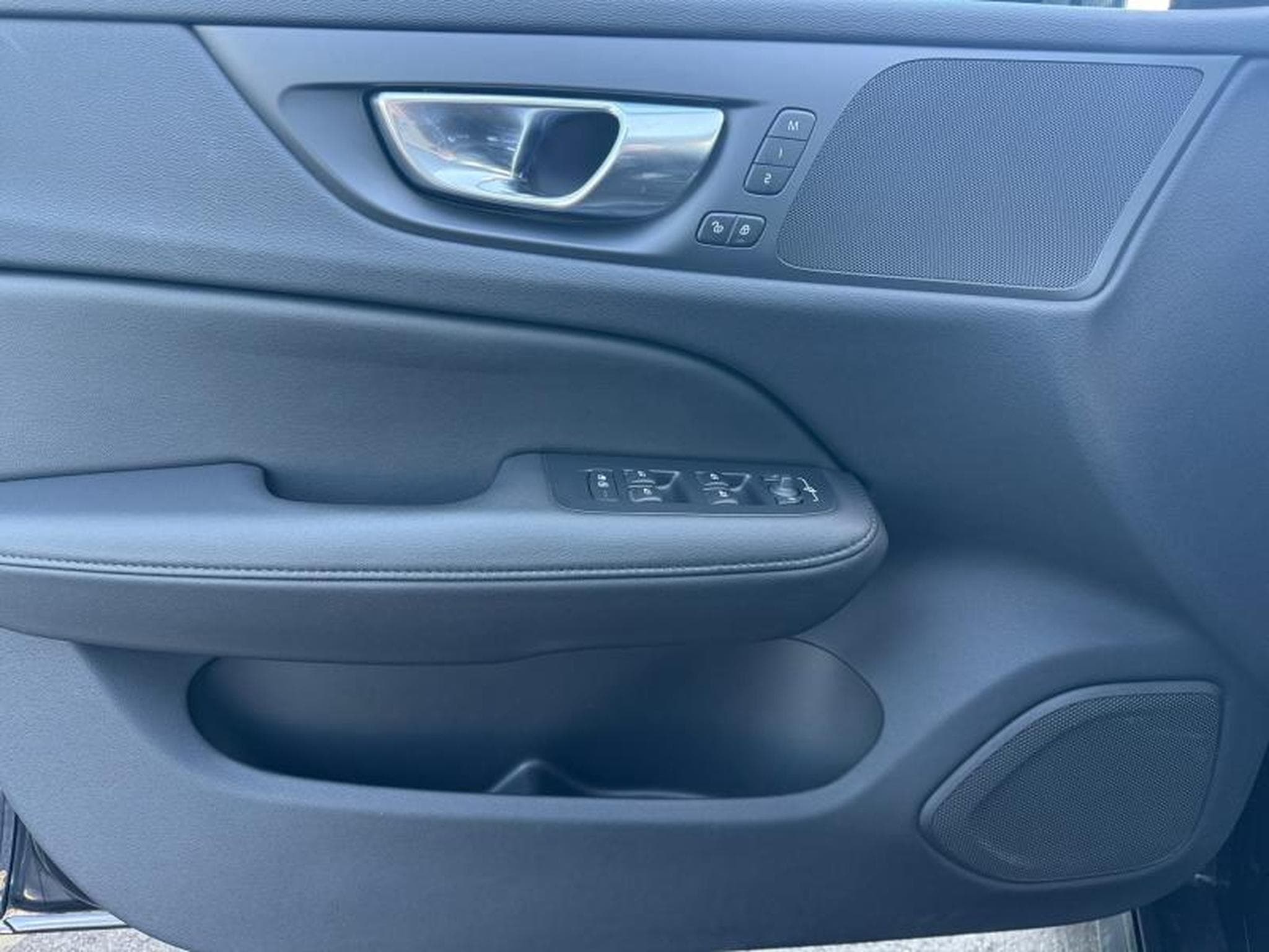 Volvo V60 B4 Plus Bright / Diesel (2023) - Foto 20