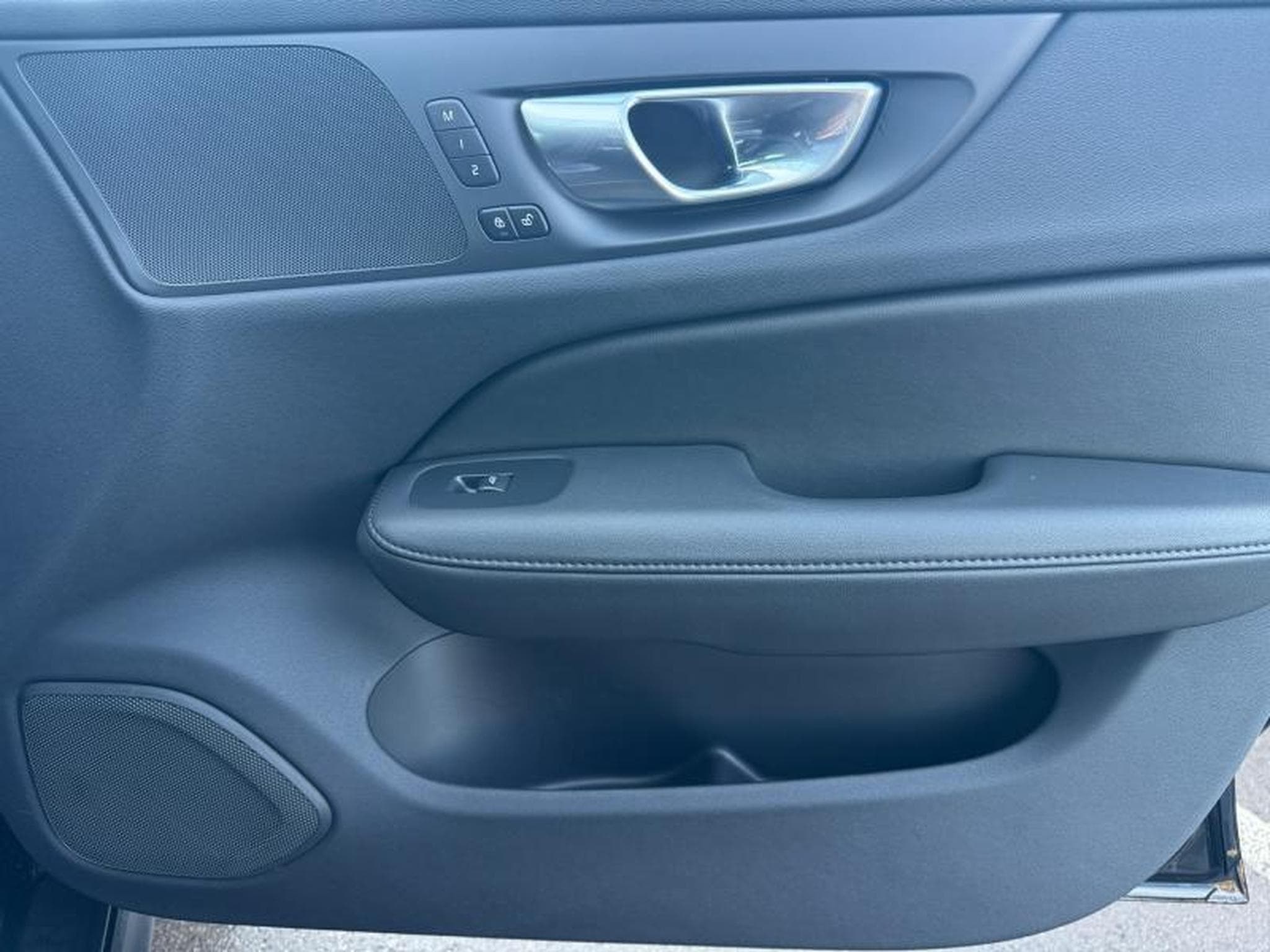 Volvo V60 B4 Plus Bright / Diesel (2023) - Foto 21