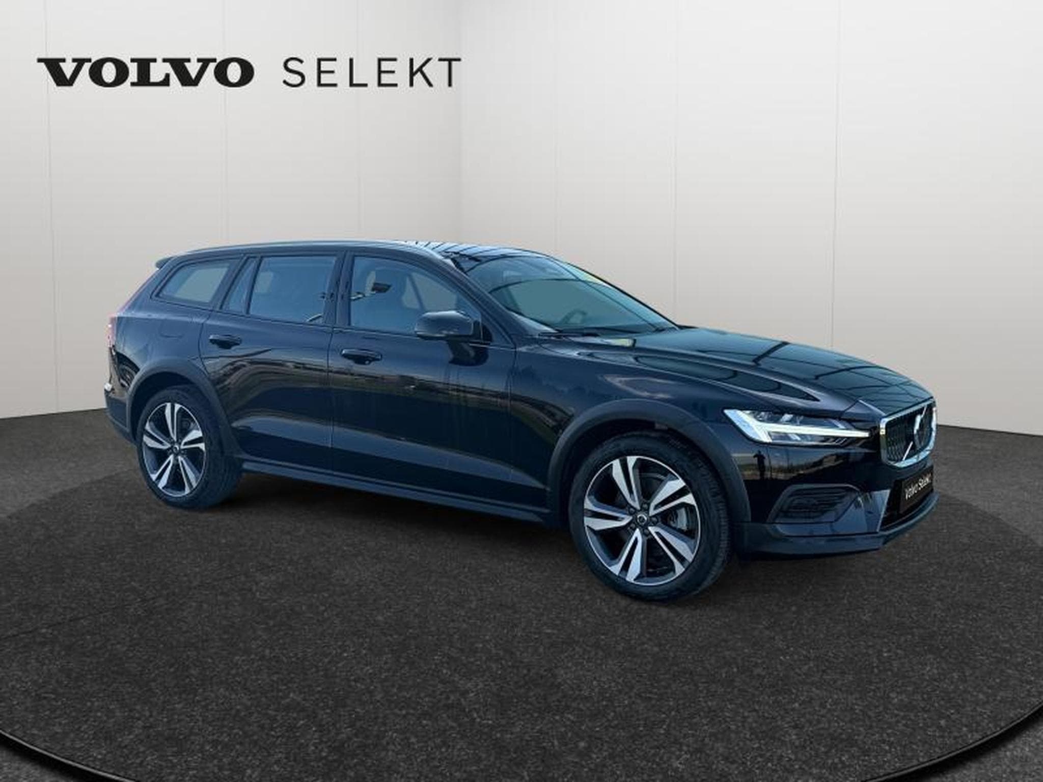 Volvo V60 B4 Plus Bright / Diesel (2023) - Foto 8