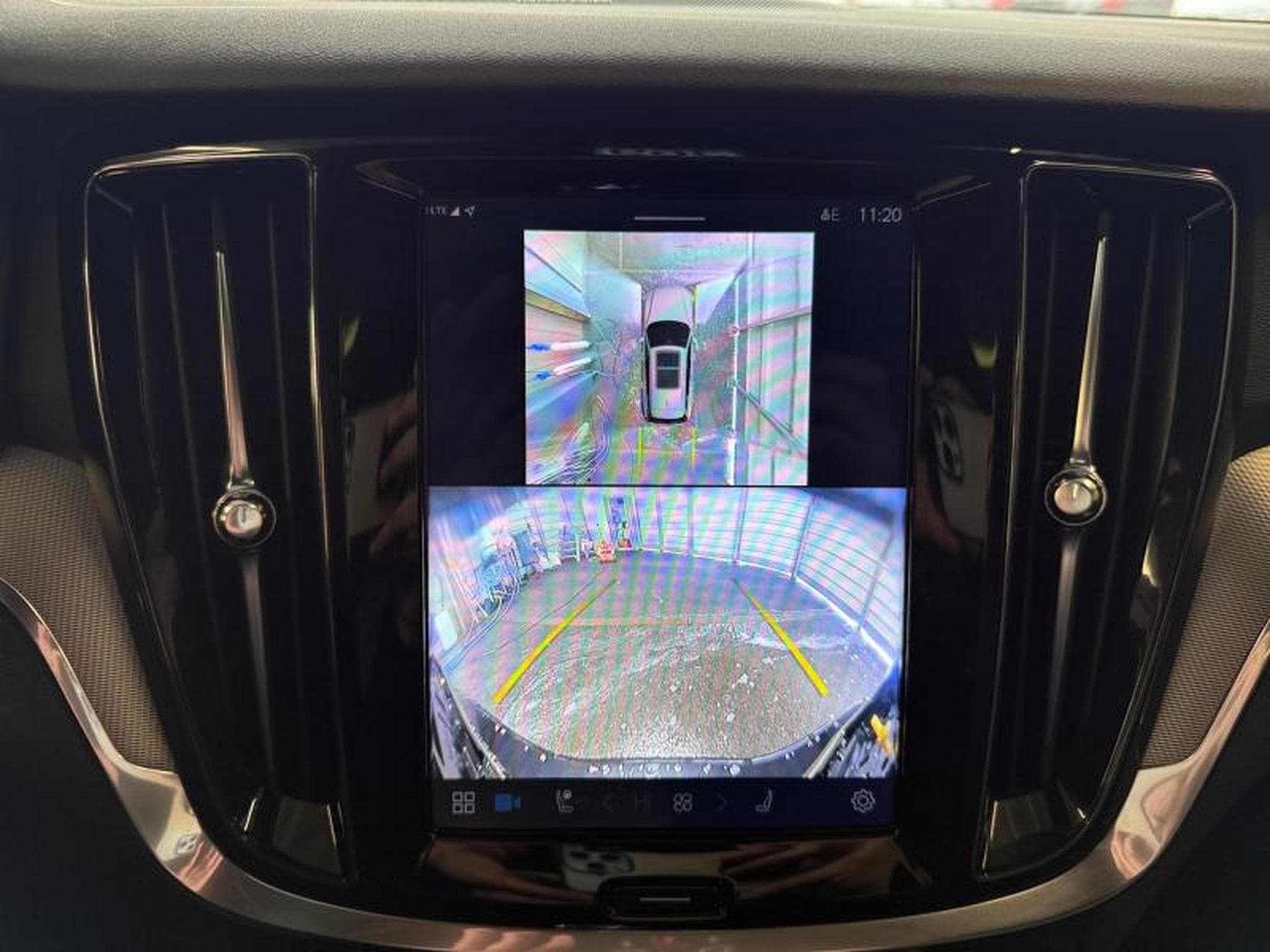 Volvo V60 B4 Plus Dark / Essence (2025) - Foto 17