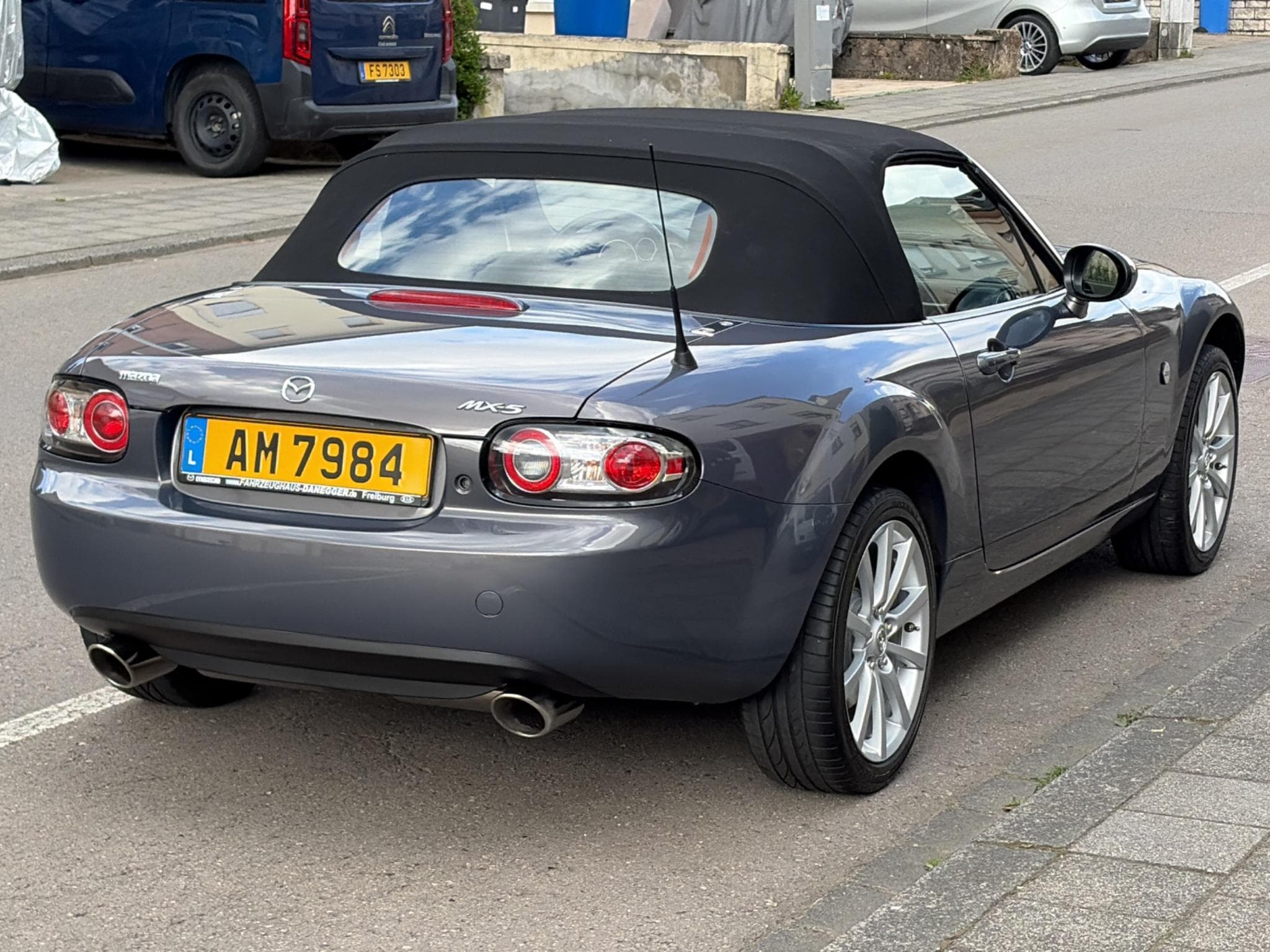 Mazda MX-5 Energy (2005) - Photo 1