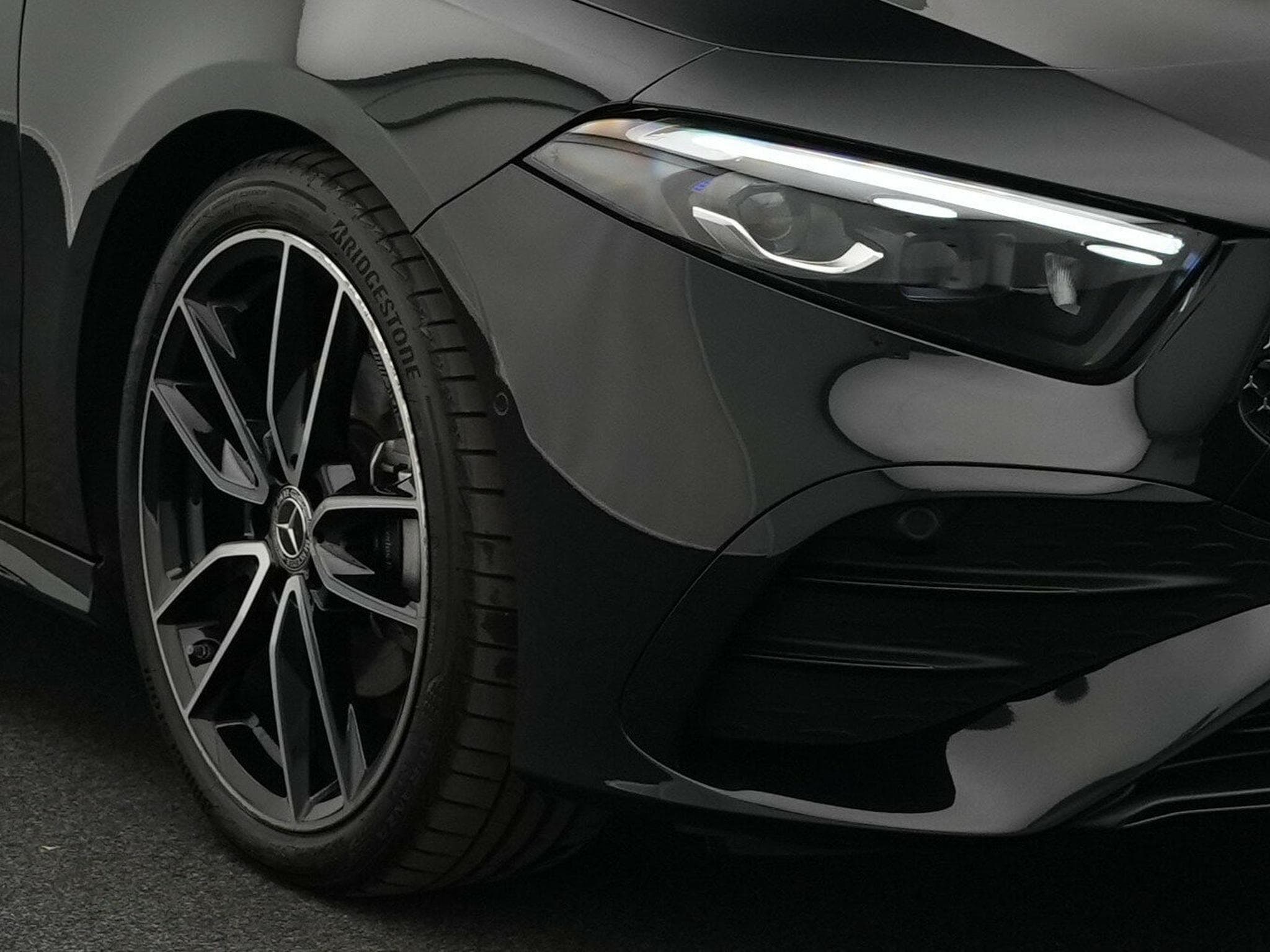 Mercedes A 200 d AMG-Line Kamera+Multi+Night+19" (2025) - Photo 7