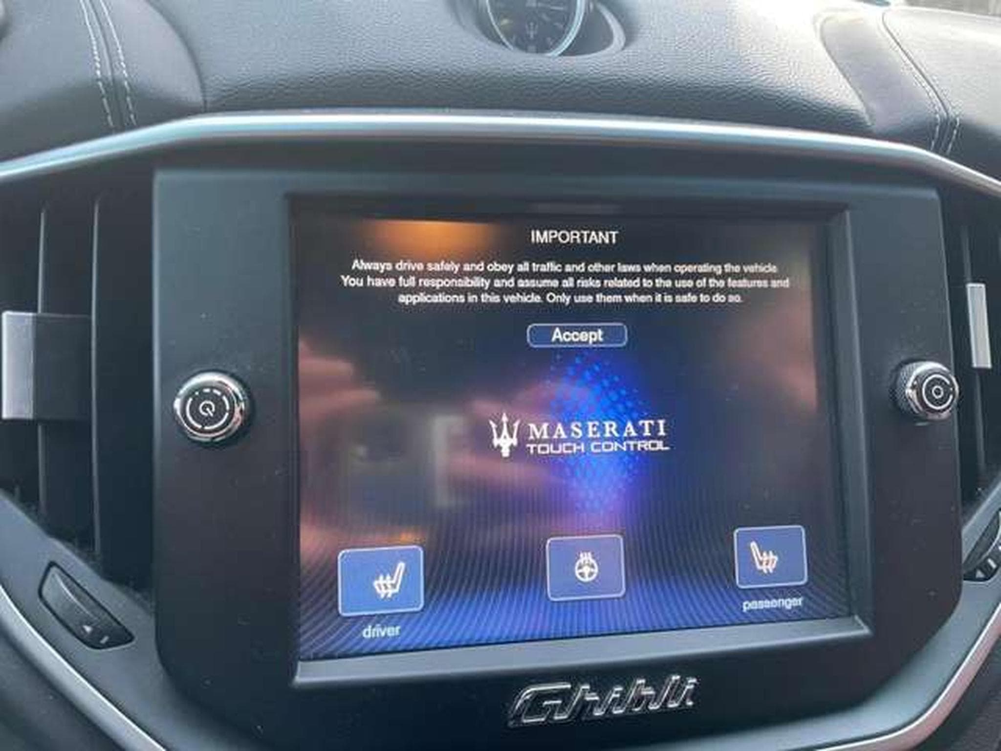 Maserati Ghibli S-Q4-3.0-V6-BITURBO-410PS  - VENTE PRIVE (2015) - Photo 14