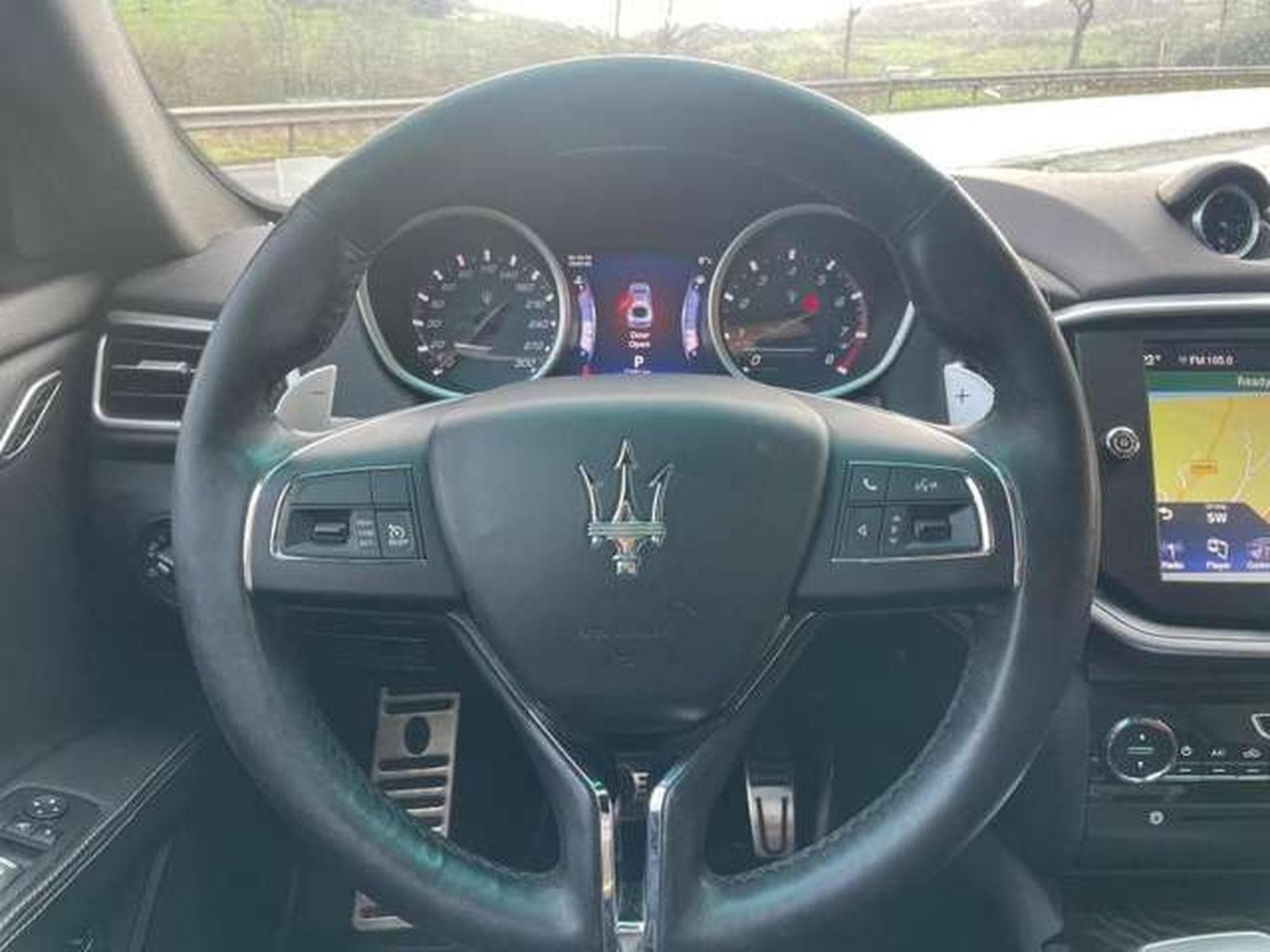 Maserati Ghibli S-Q4-3.0-V6-BITURBO-410PS  - VENTE PRIVE (2015) - Photo 9