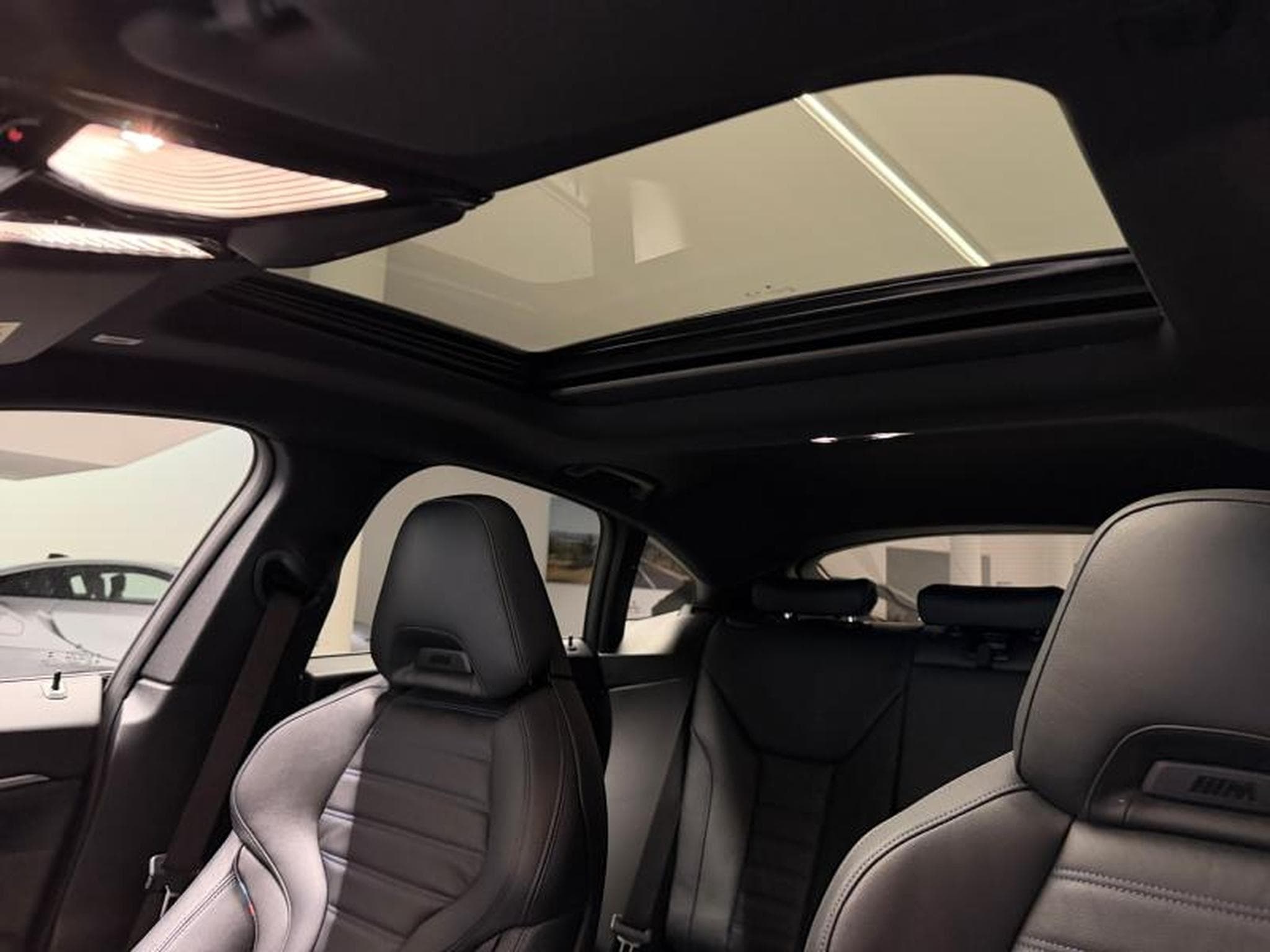 BMW 440 M440i (2023) - Foto 16