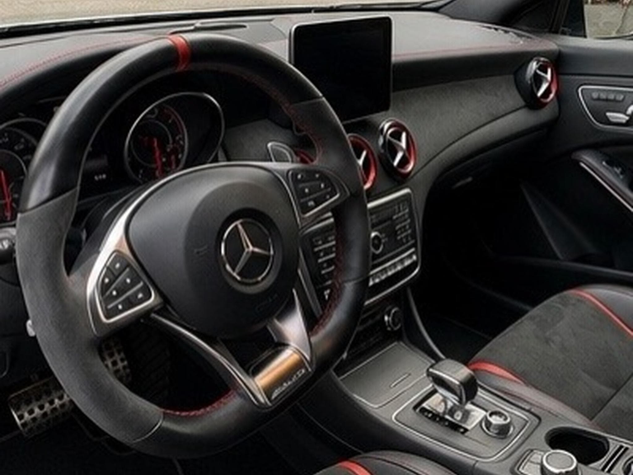 Mercedes CLA 45 AMG Facelift (2016) - Foto 2