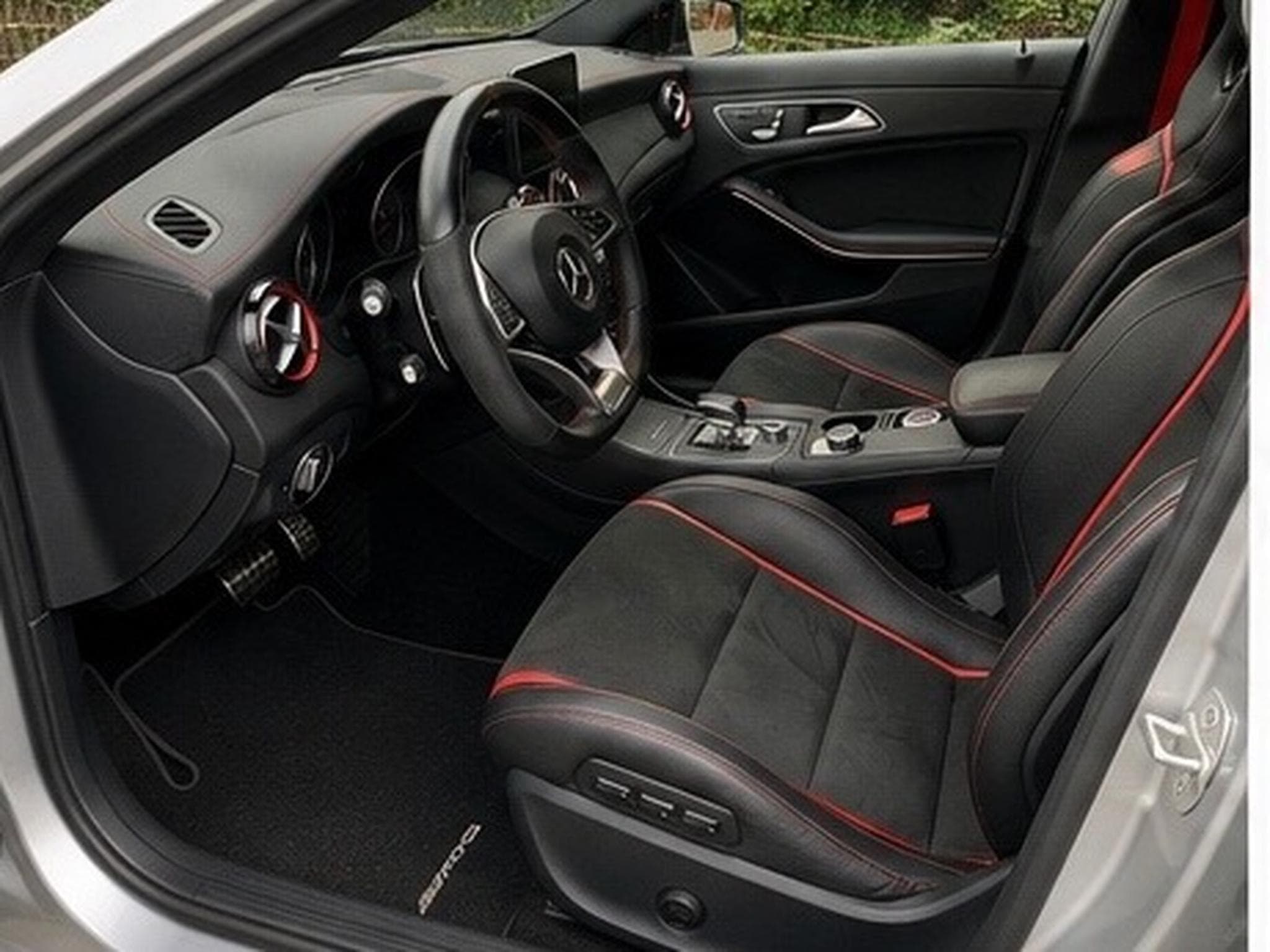 Mercedes CLA 45 AMG Facelift (2016) - Foto 3