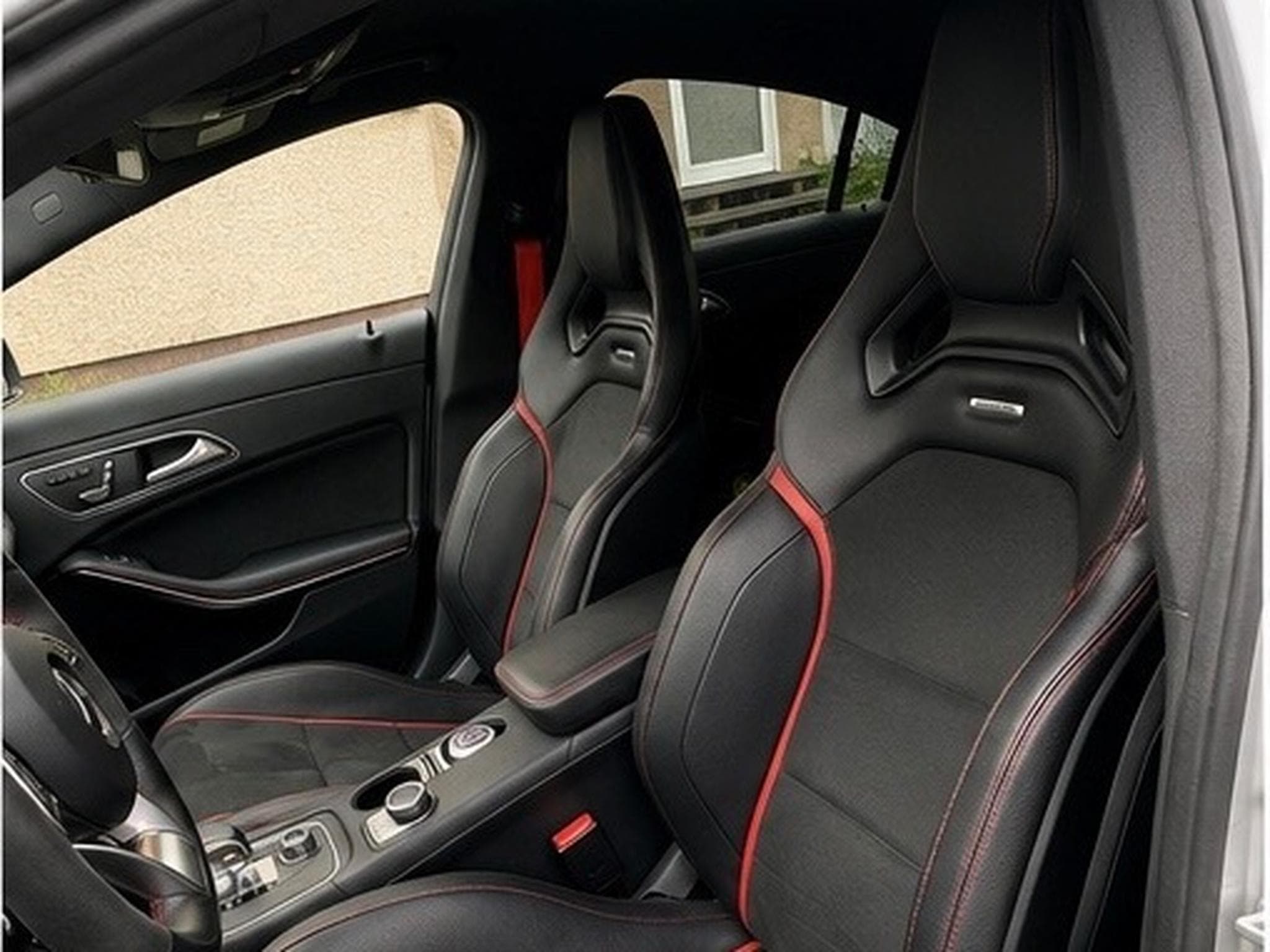 Mercedes CLA 45 AMG Facelift (2016) - Foto 4