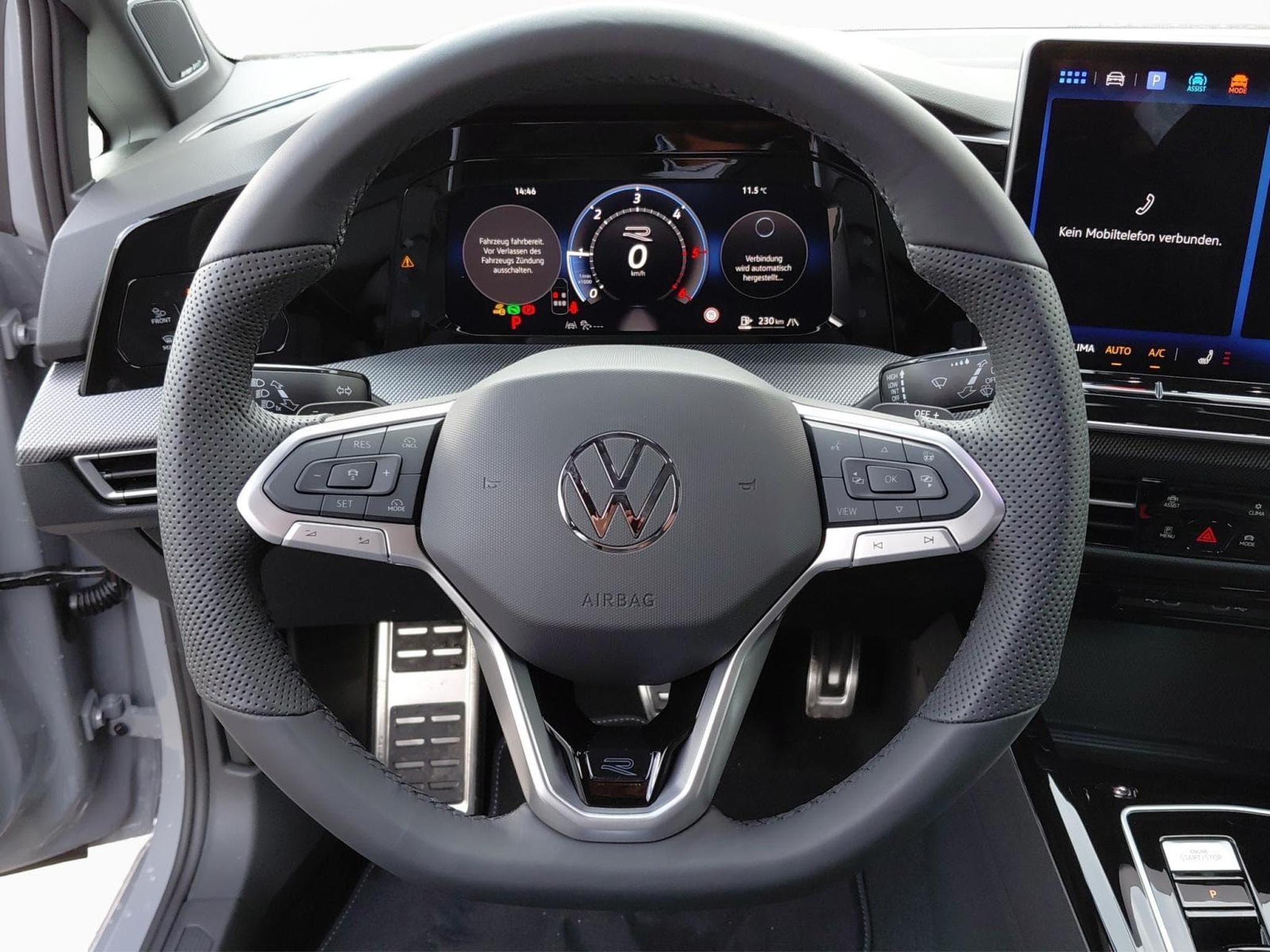 VW Golf R-Line (2026) - Photo 10