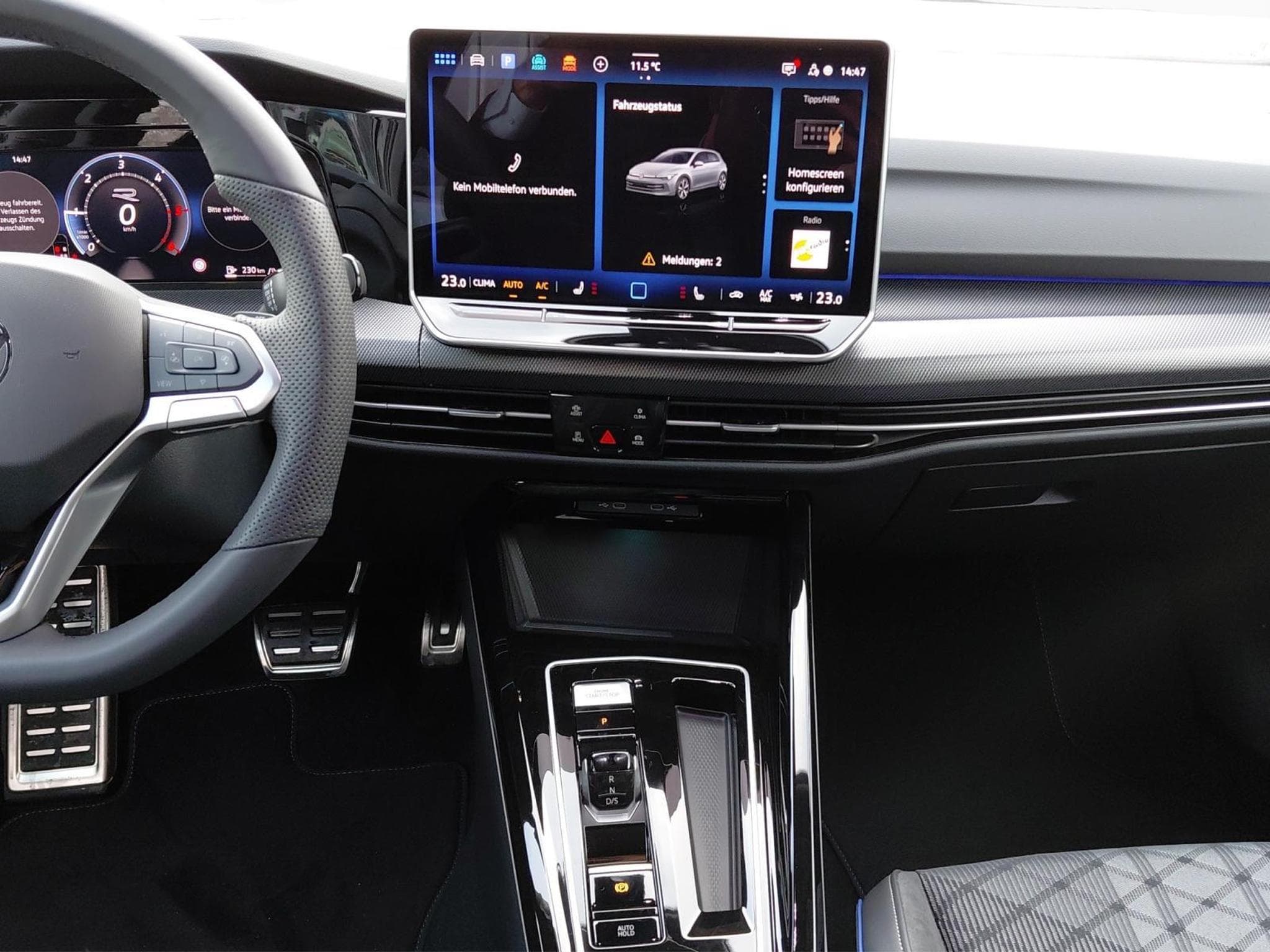 VW Golf R-Line (2026) - Photo 12