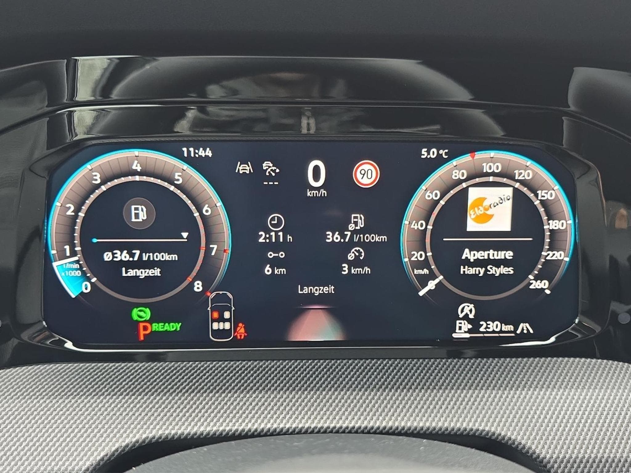 VW Golf R-Line (2026) - Photo 11