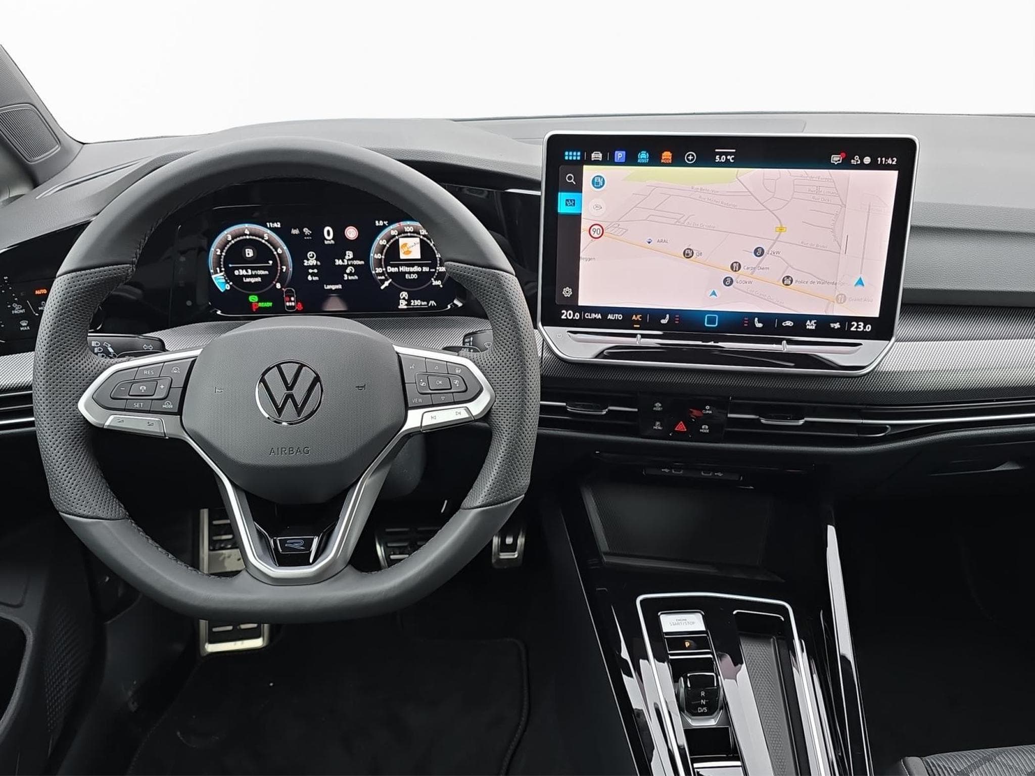 VW Golf R-Line (2026) - Photo 2